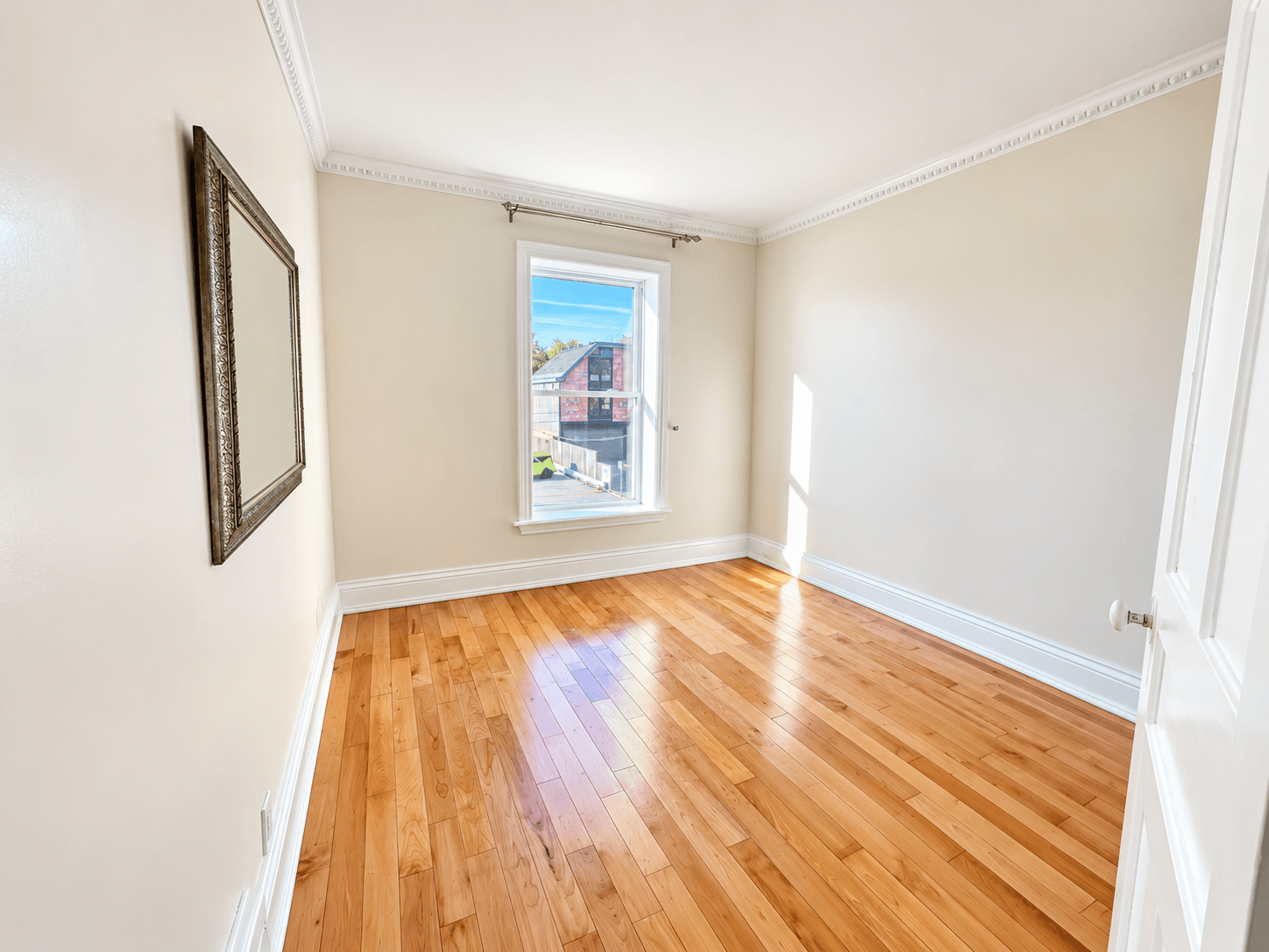 14 Brucedale St W - Photo 22
