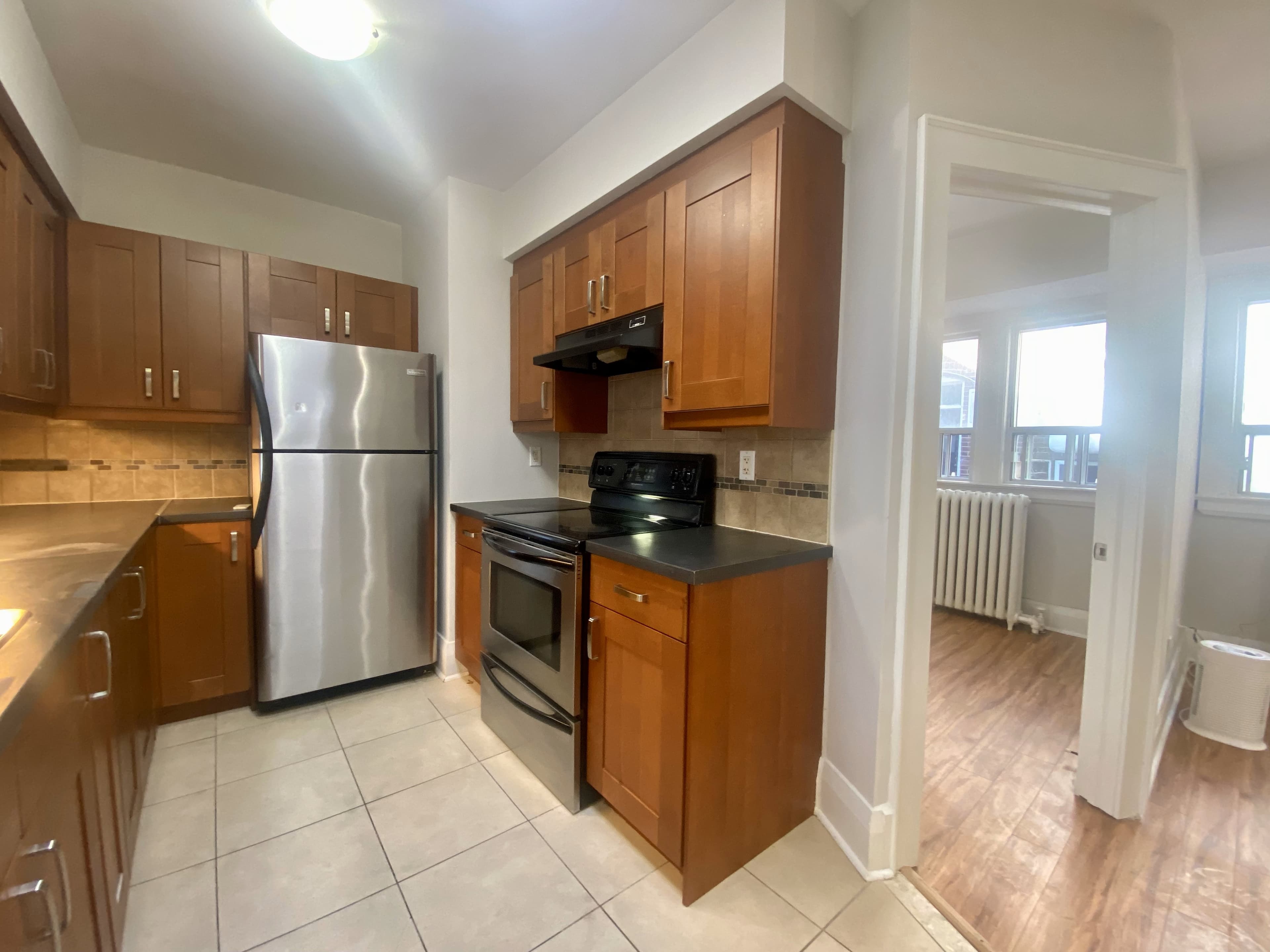 341 St Clair Ave W - Suite E - Photo 3