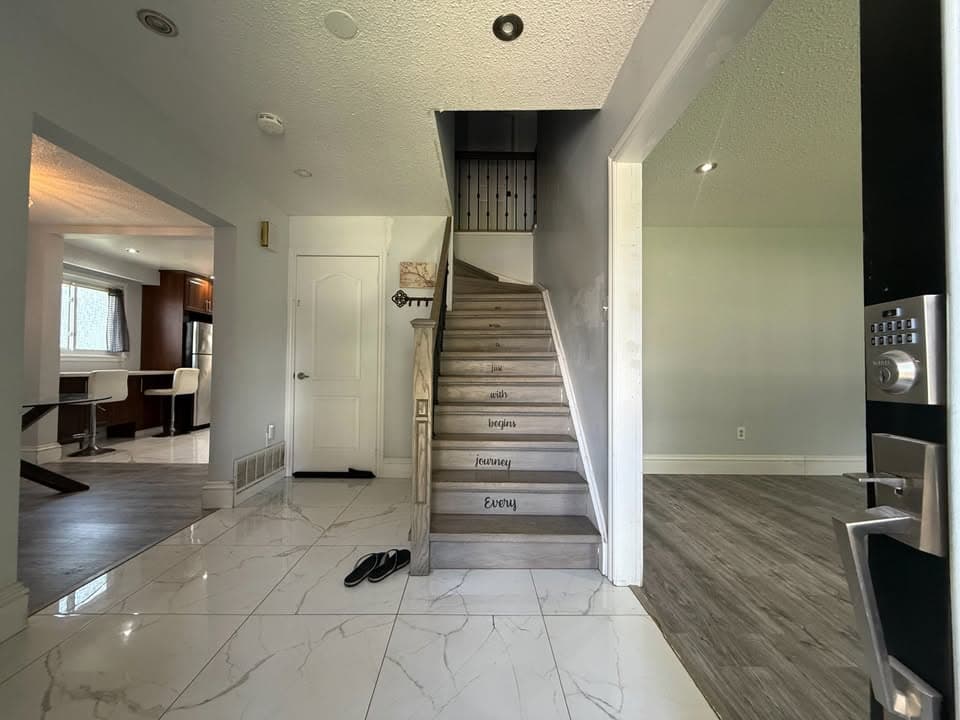 70 Jill Crescent Brampton Ontario L6S 3 J2 - Photo 21