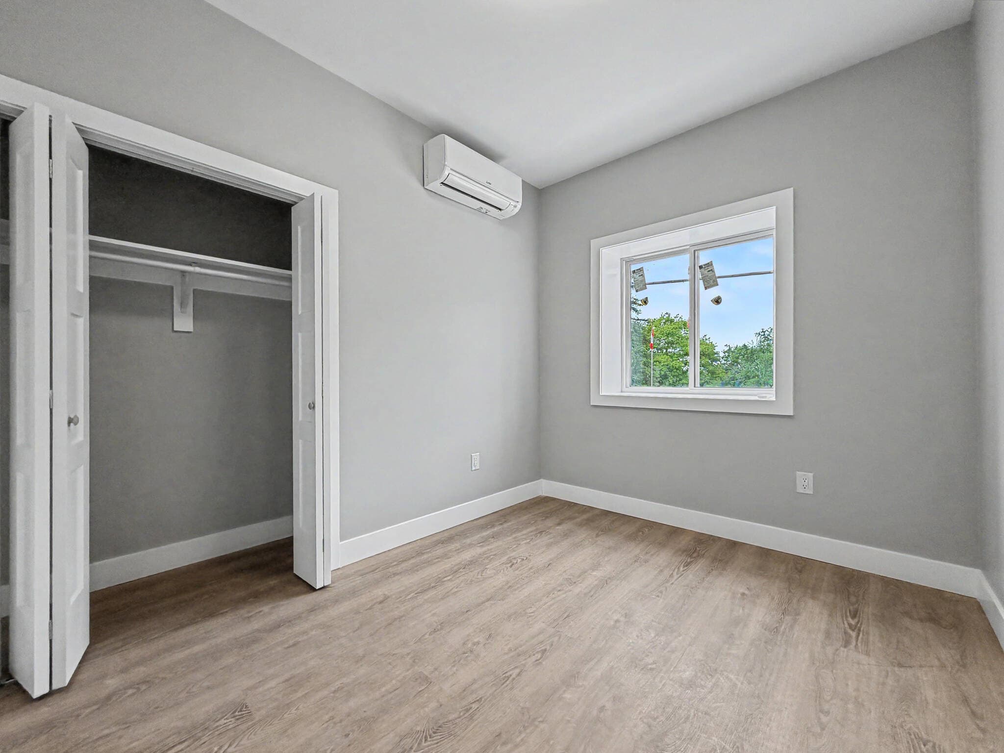 Unit 6- 199 Pine Street Tay Ontario L0K 2C0 - Photo 11
