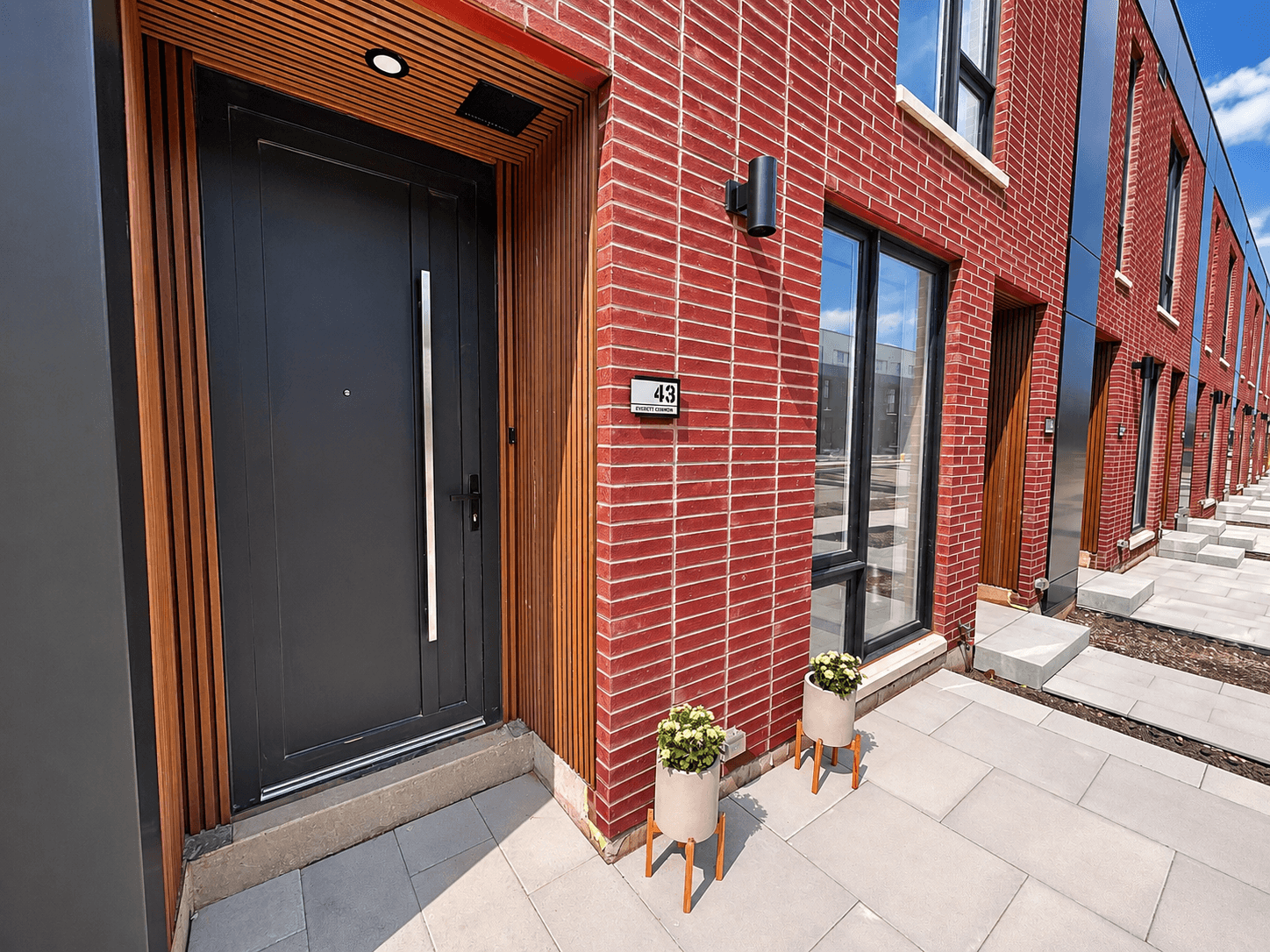 43 Everett Common - Photo 2