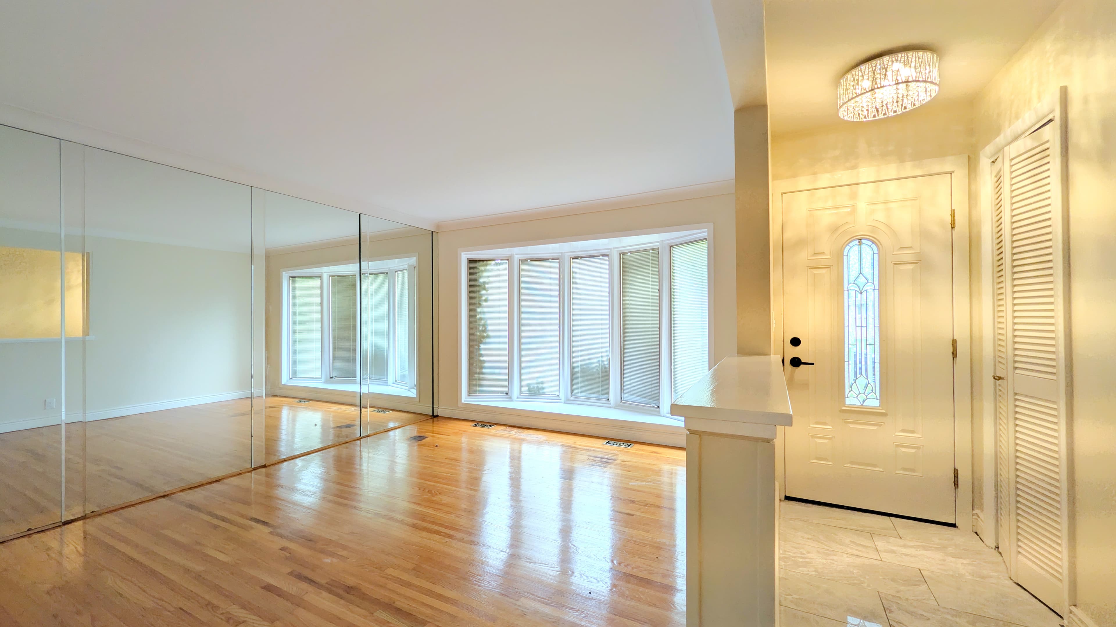 1275 Parkview - Main Level - Photo 8
