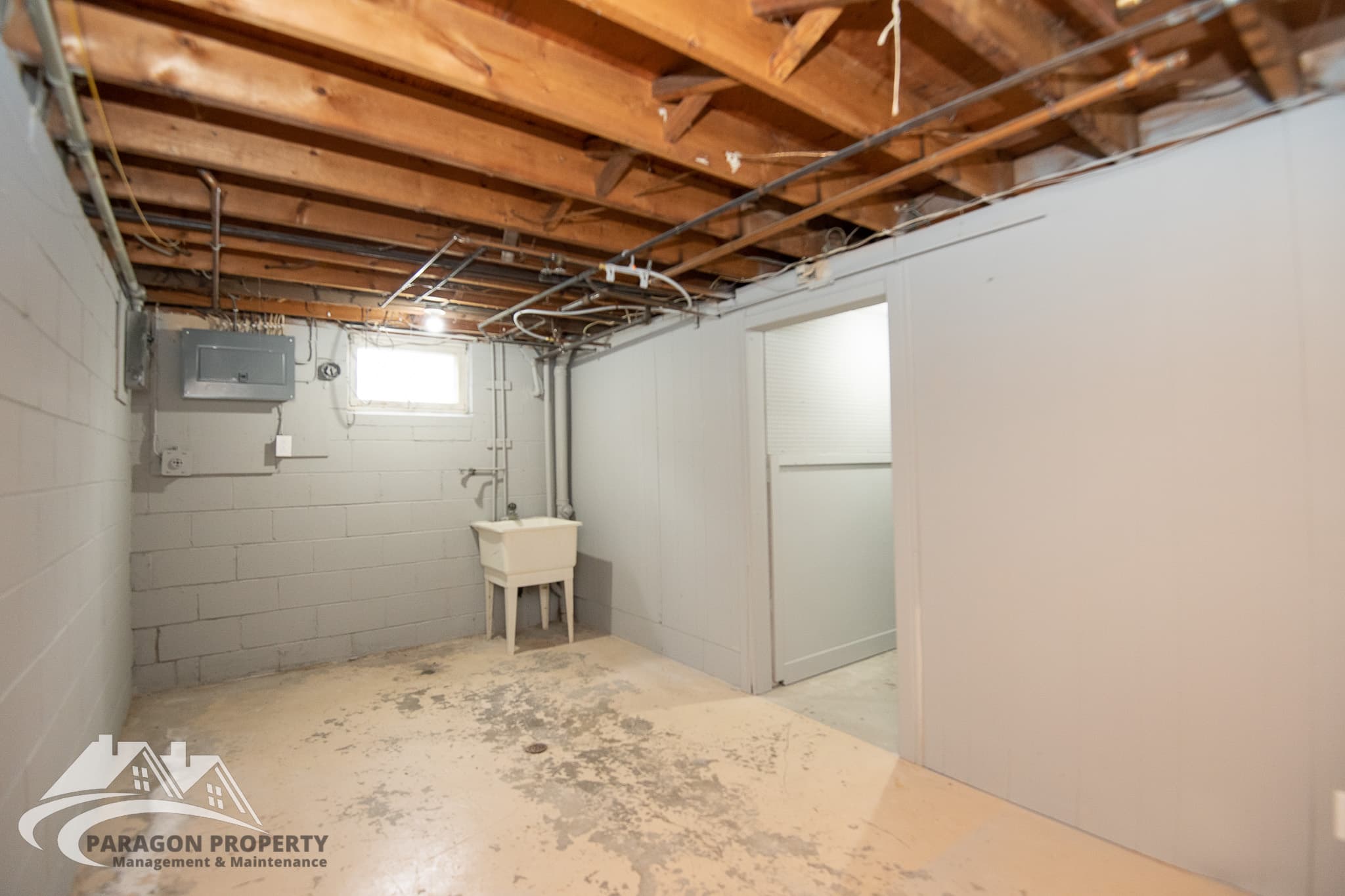 18 Louella Cres - Unit 1 - Photo 14