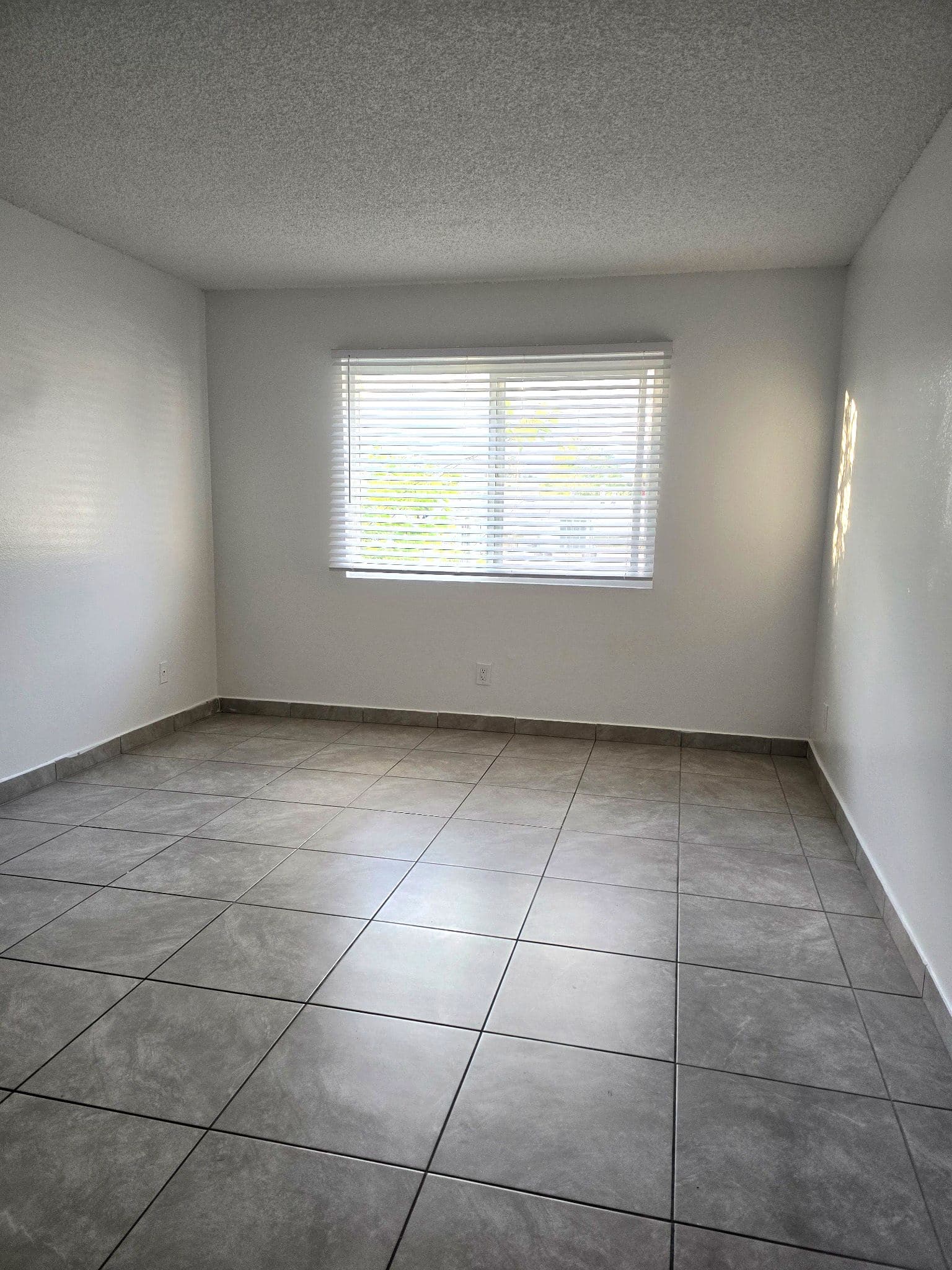 8513 Cedros 2BR 2BA - Photo 4