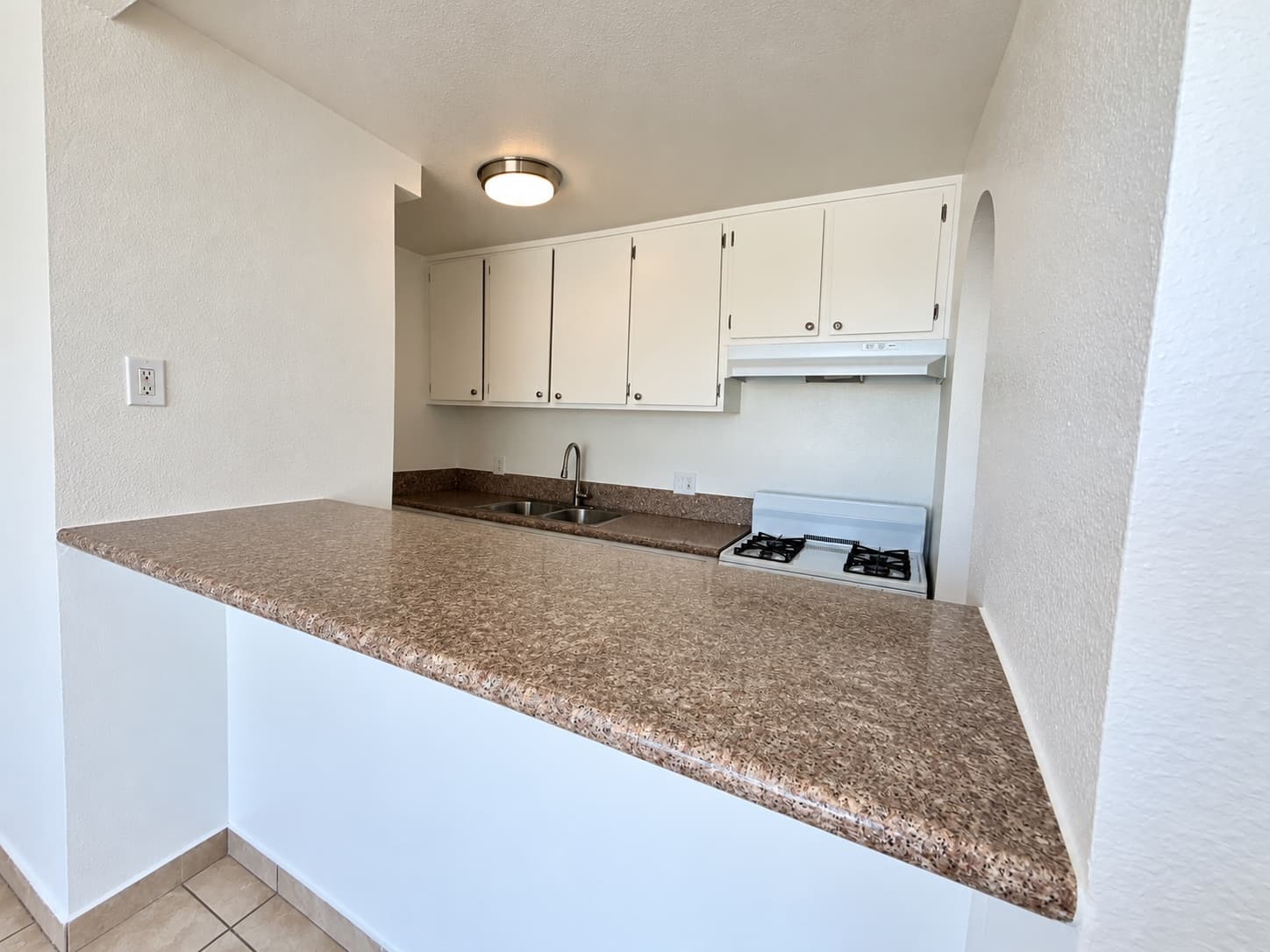 6961 Whitsett Studio Apartment - Photo 8