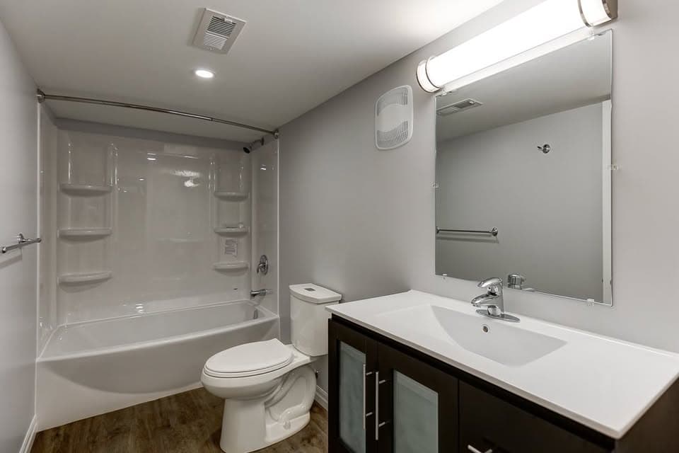 Hibbert Basement Unit - Photo 6