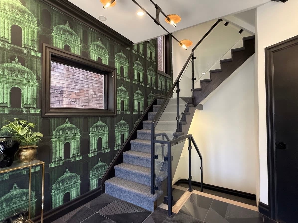 121 Sorauren Ave - 4 - Photo 17