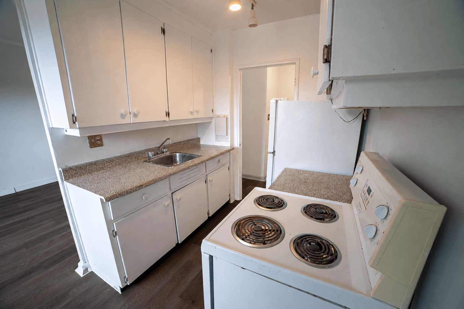 303 - Lakeshore Blvd W - Photo 11