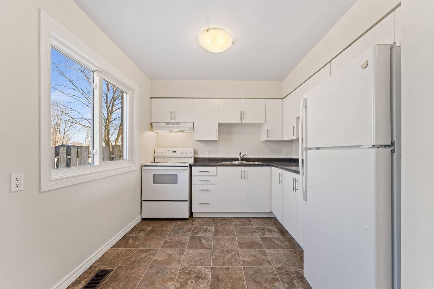 65 Fort St Tilbury ON N0P 2L0 - Photo 5