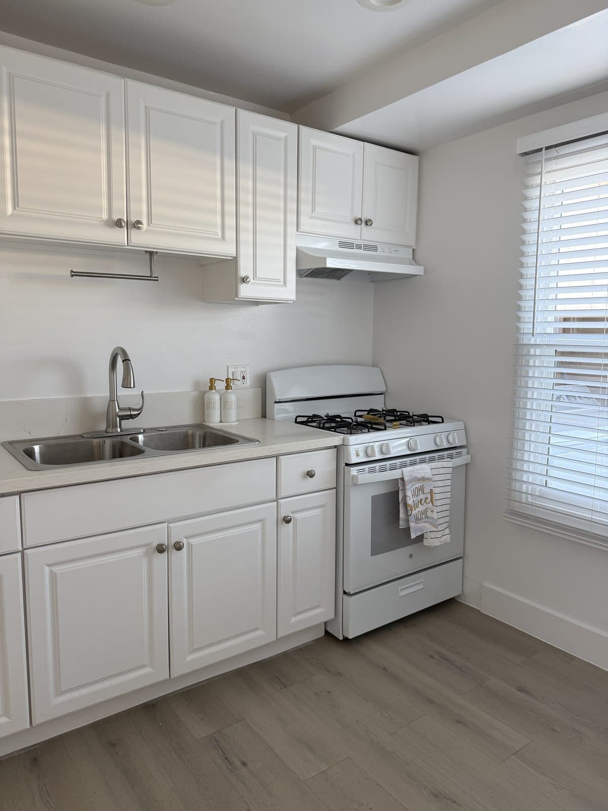 10519 Edison 3BR 1BA