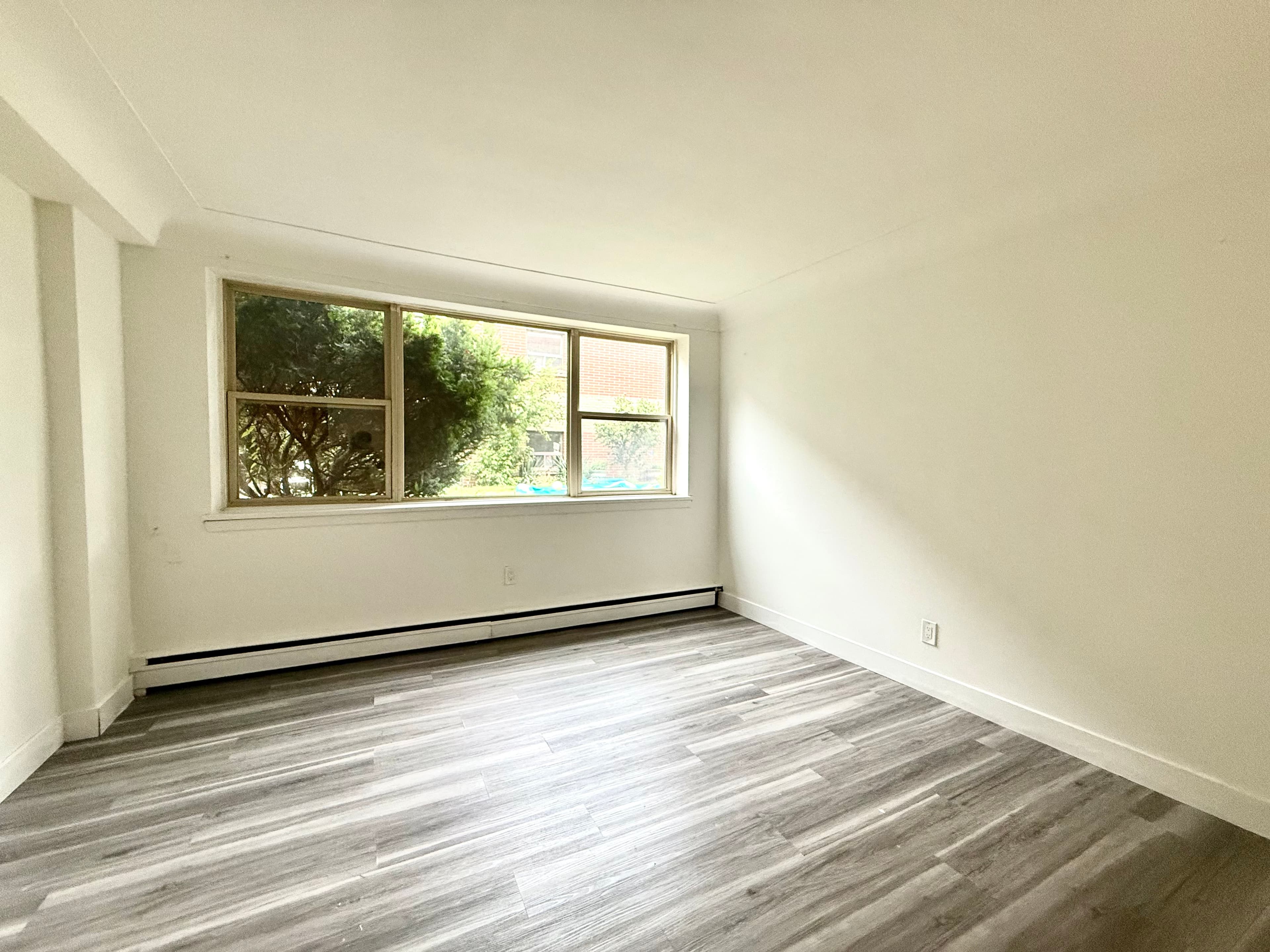 Unit 3 - 169 Park Row South Hamilton Ontario L8K2K1 - Photo 4