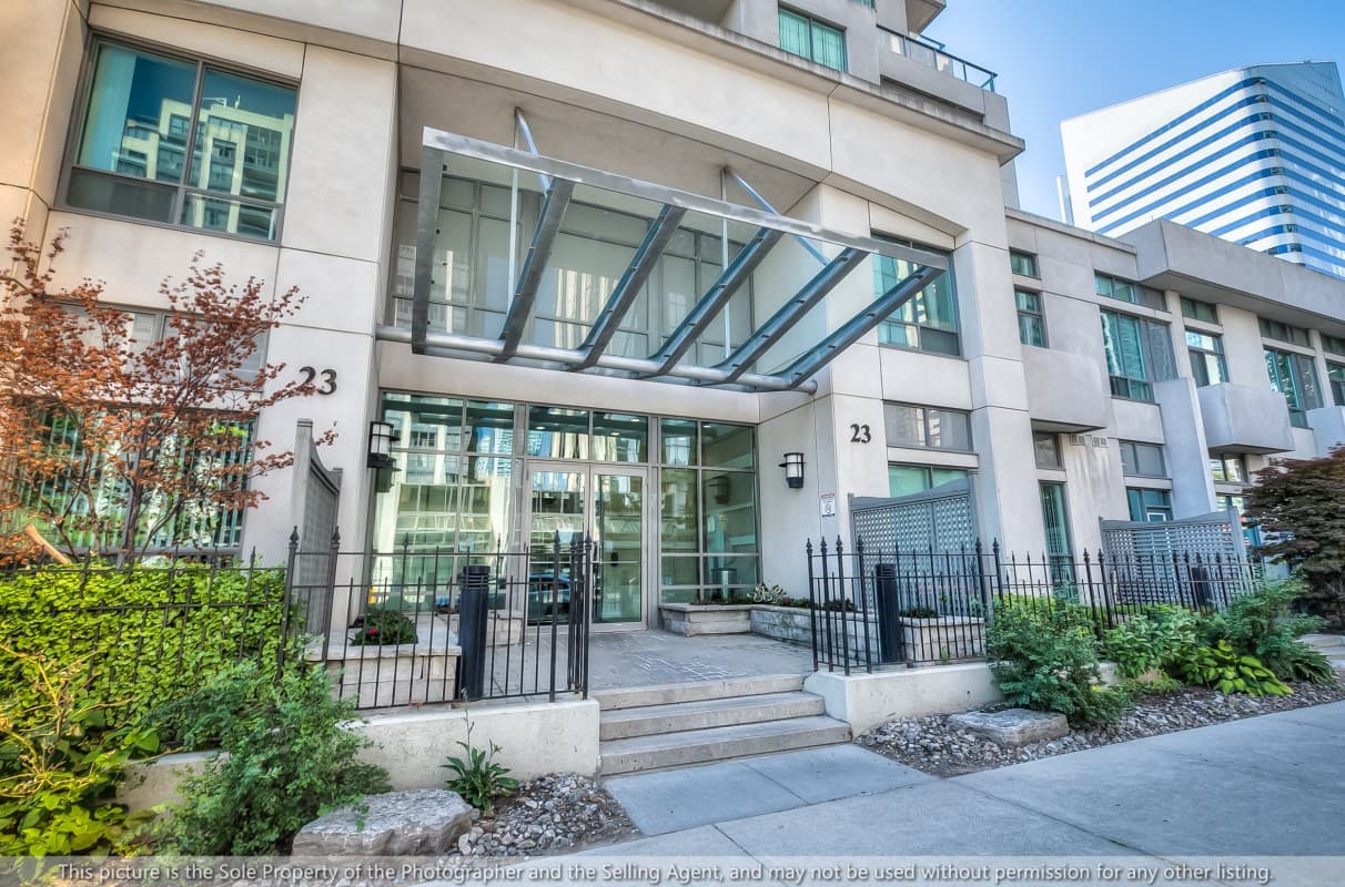 23 Hollywood Ave - 1803 - Photo 31
