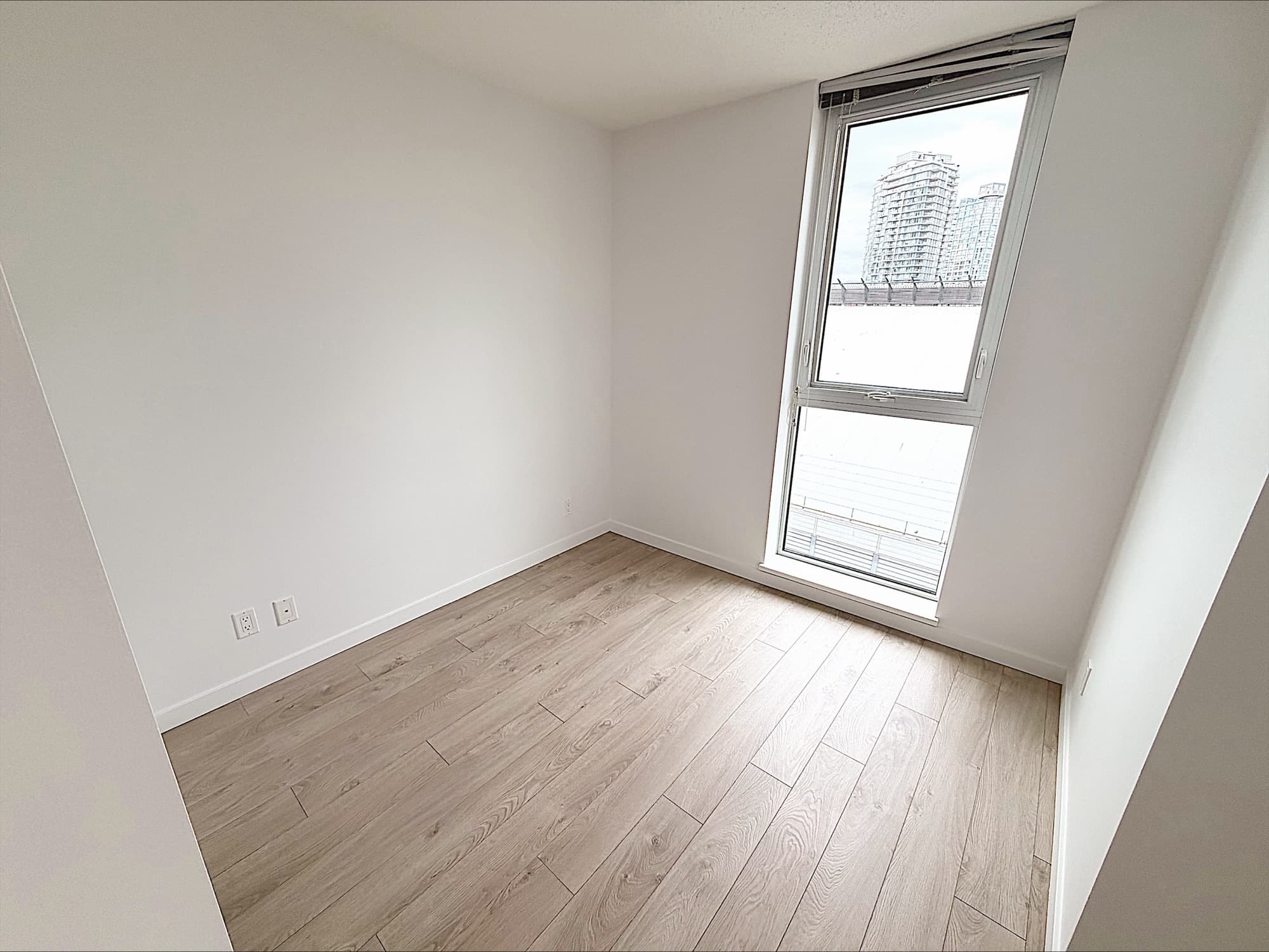 Aquilini Centre South - 603 - Photo 4