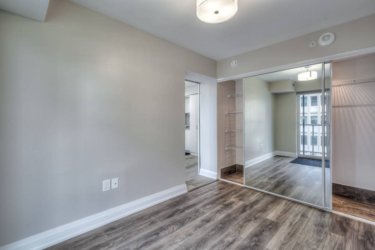 955 Bay St - 1714 - Photo 11
