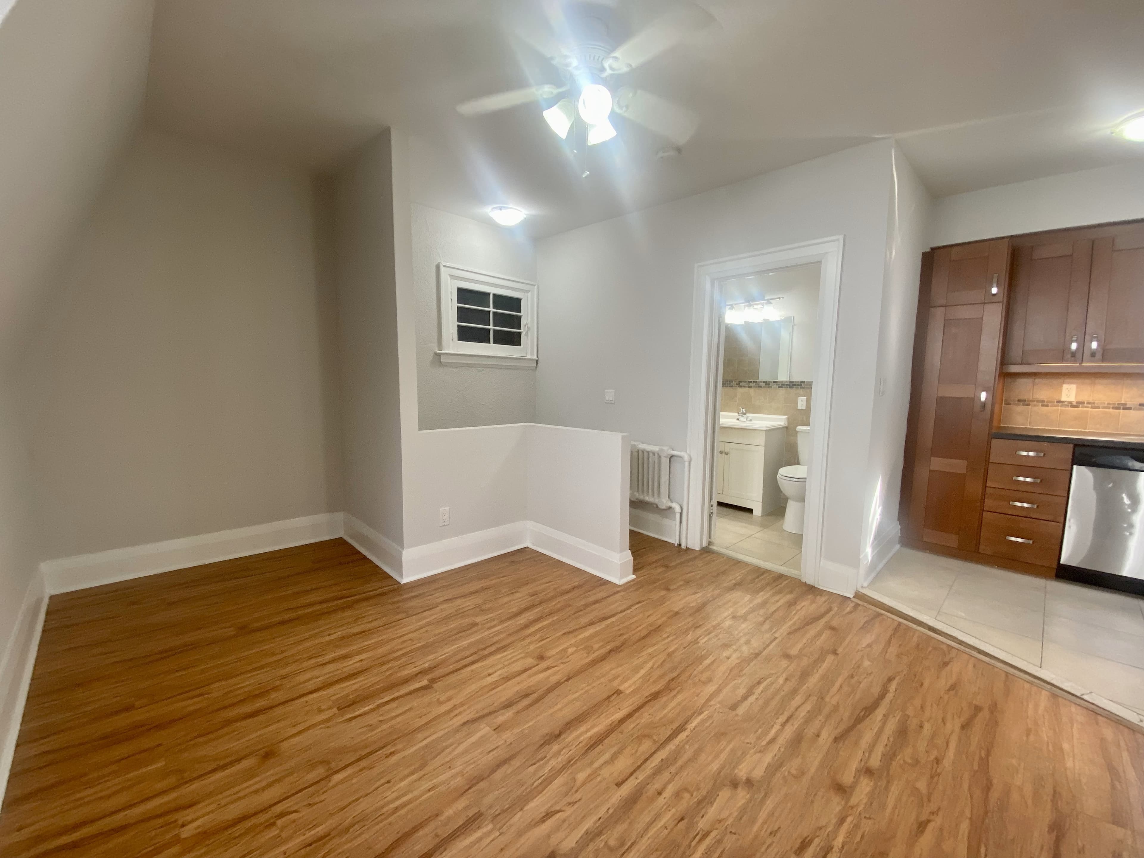 341 St Clair Ave W - Suite E - Photo 4