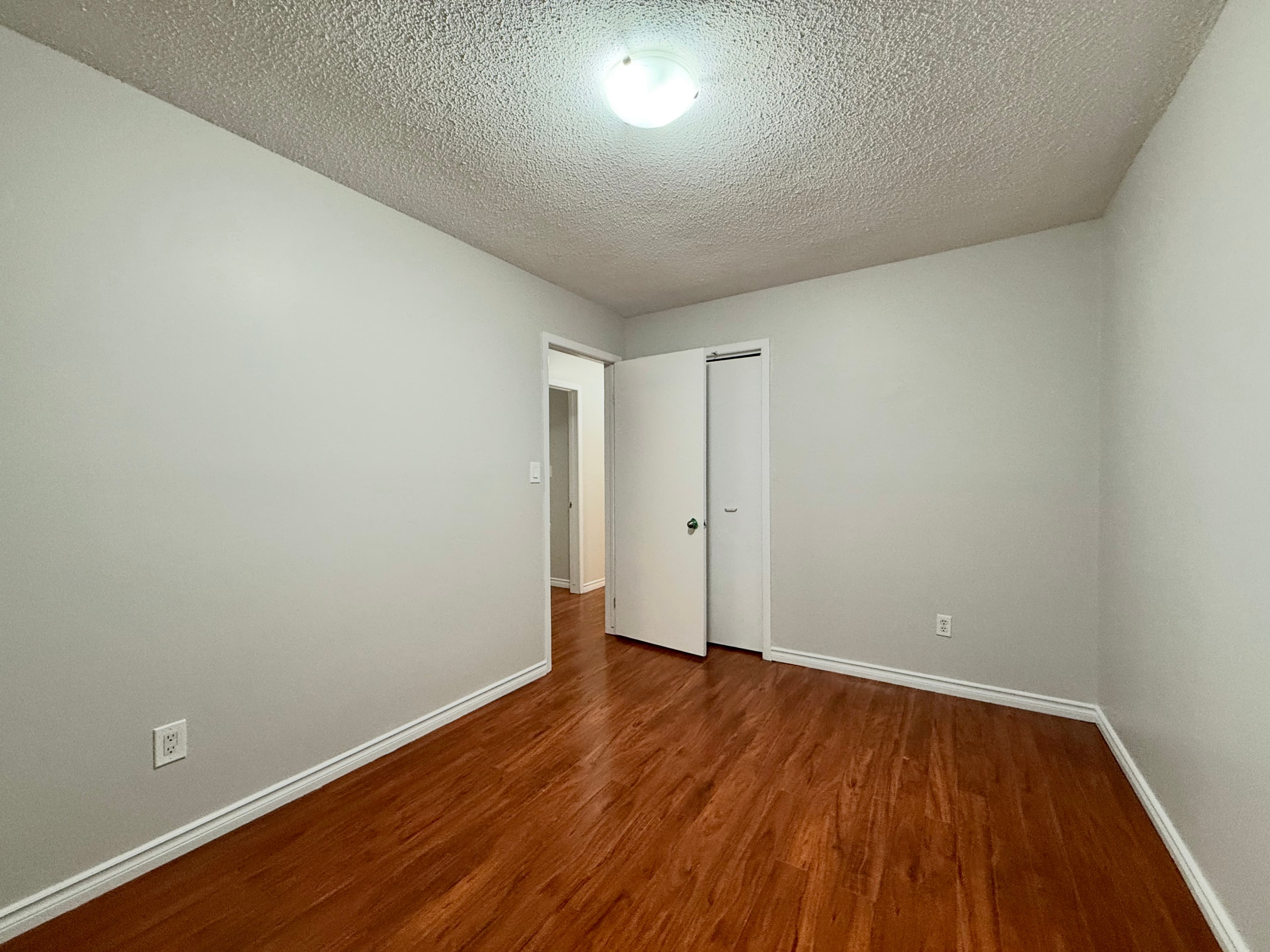 141 Adis Ave Hamilton ON L9C 6T9 - Photo 7