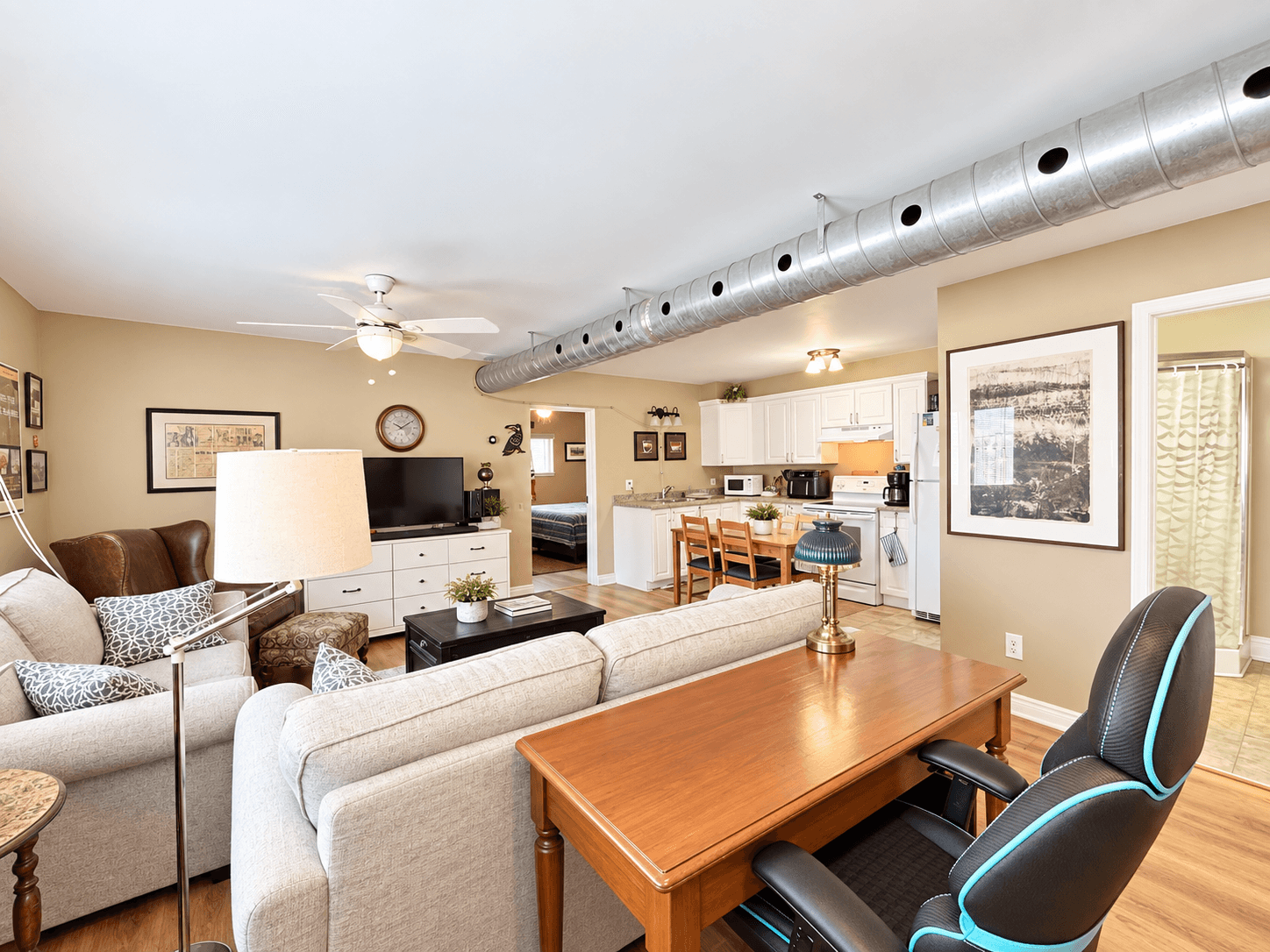 51 Eastchester Ave - Unit 3 - Photo 3