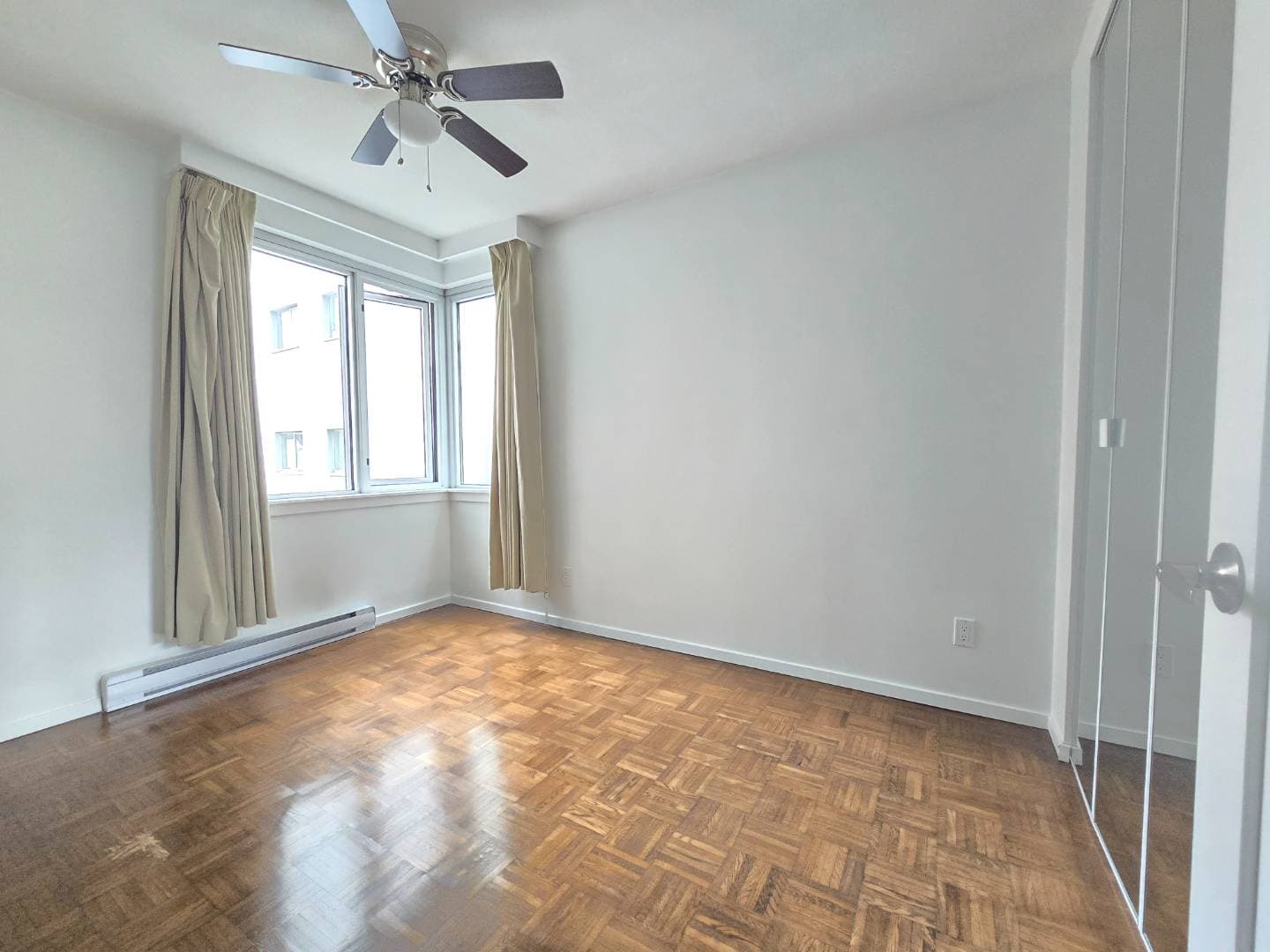 401- 1219 Harwood st - Photo 6