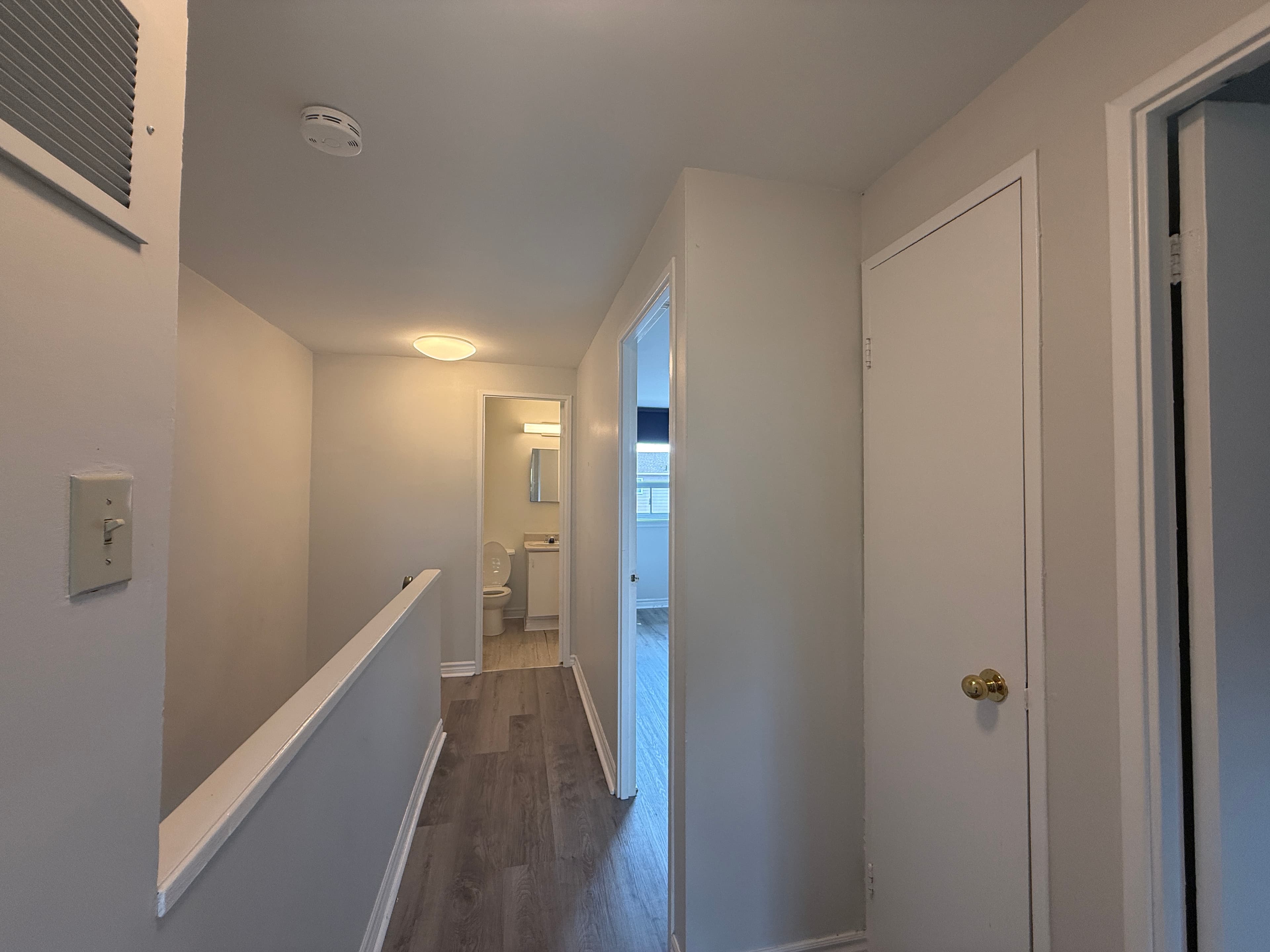 2830 Midland Ave - 48 - Photo 10