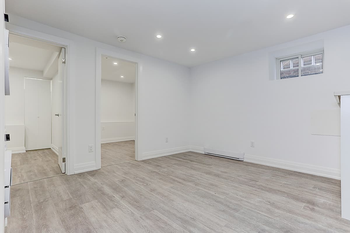 61 Clouston Ave - Lower - Photo 21