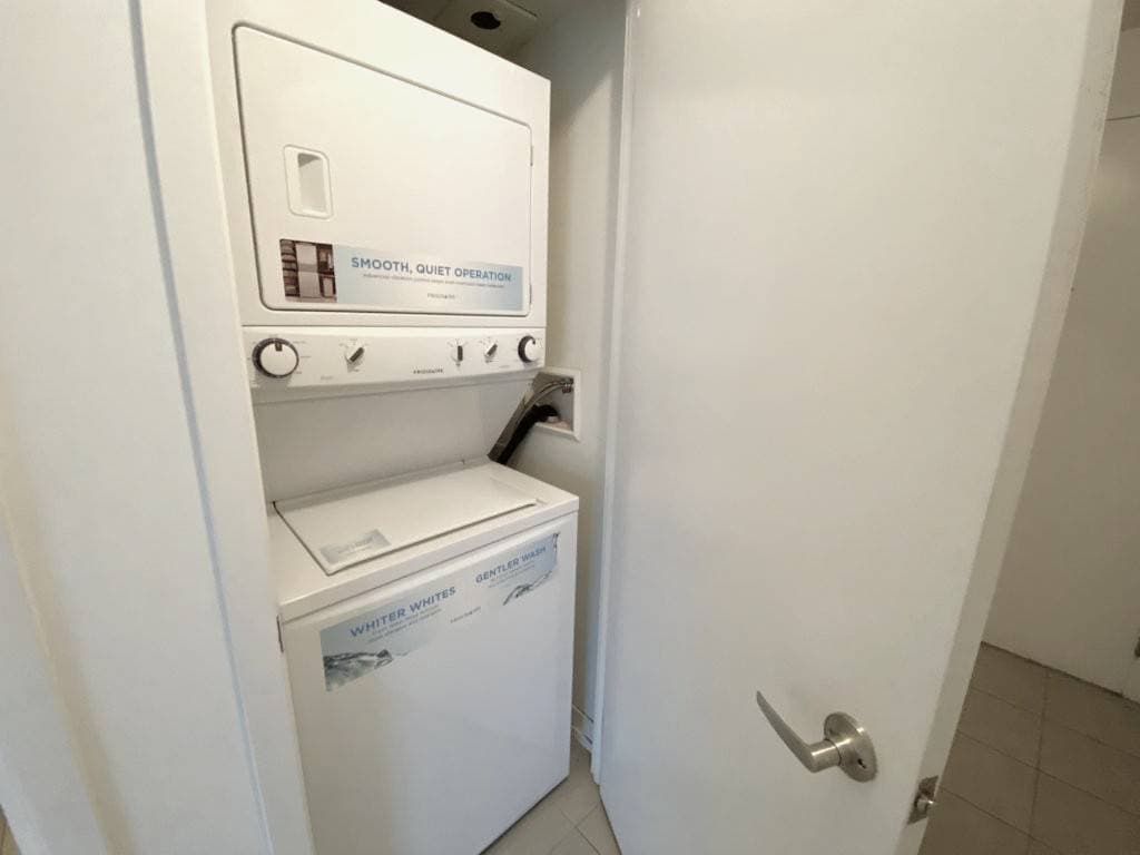816 Lansdowne Ave - 306 - Photo 9