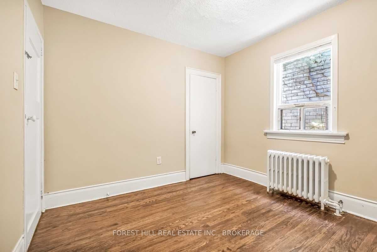 634 Vaughan Rd - Upper - Photo 6