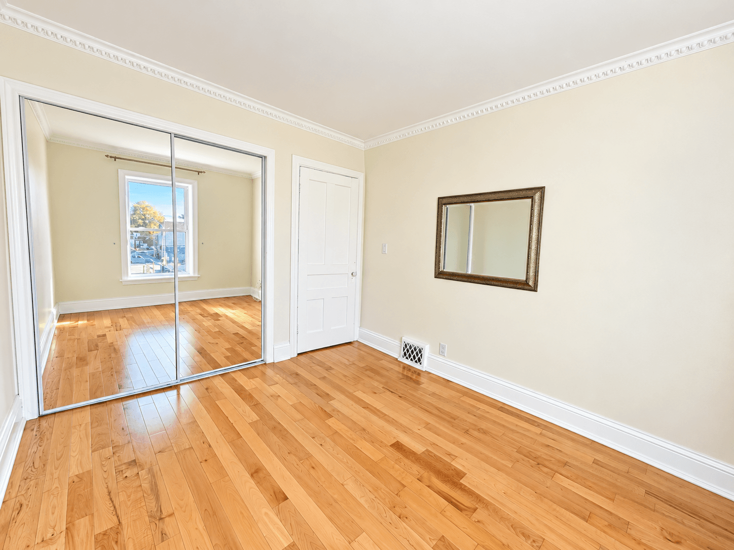 14 Brucedale St W - Photo 17