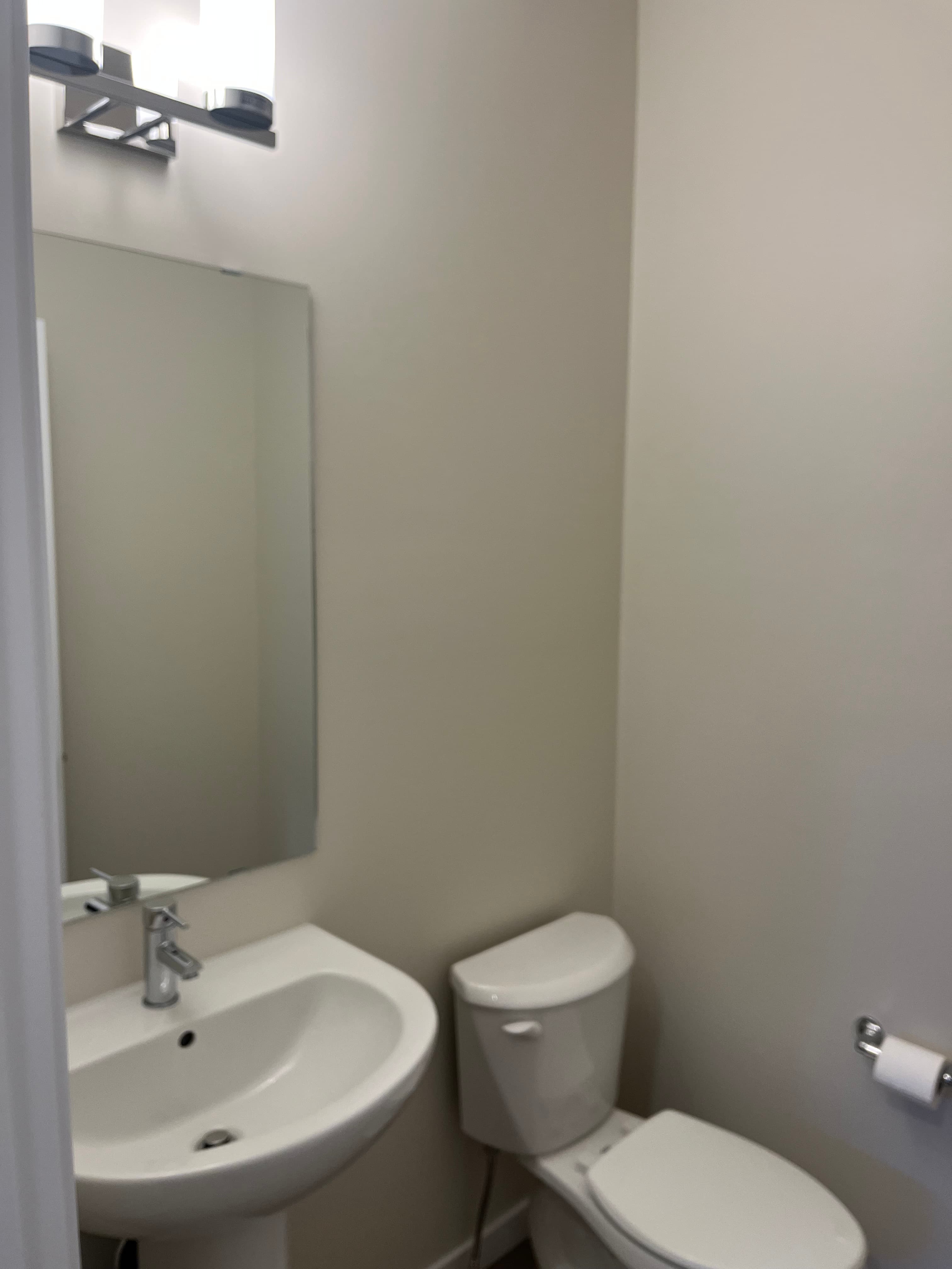 2205 Upper - Photo 17