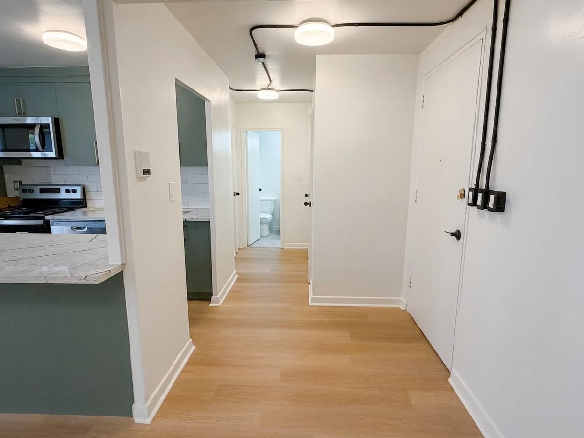 420 Eglinton Ave E - 204 - Photo 9