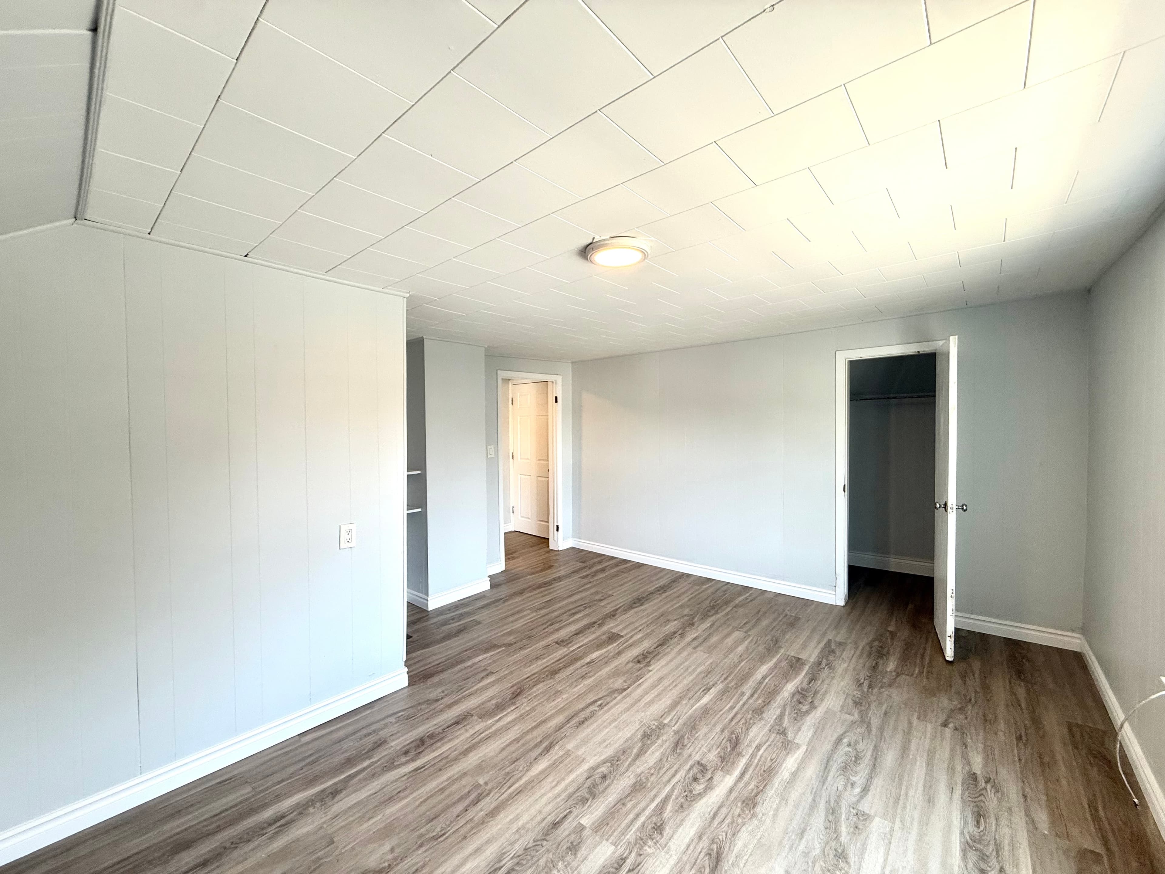 Upper - 26 Albina Street Welland Ontario L3C 1P3 - Photo 6