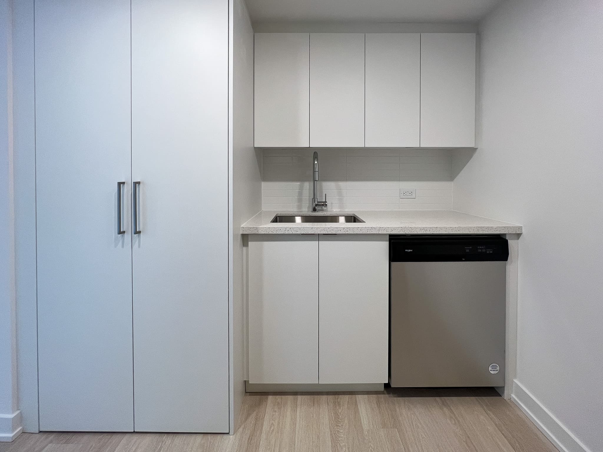 30 Tretti Way 407 Toronto ON M3H 0E3 - Photo 1