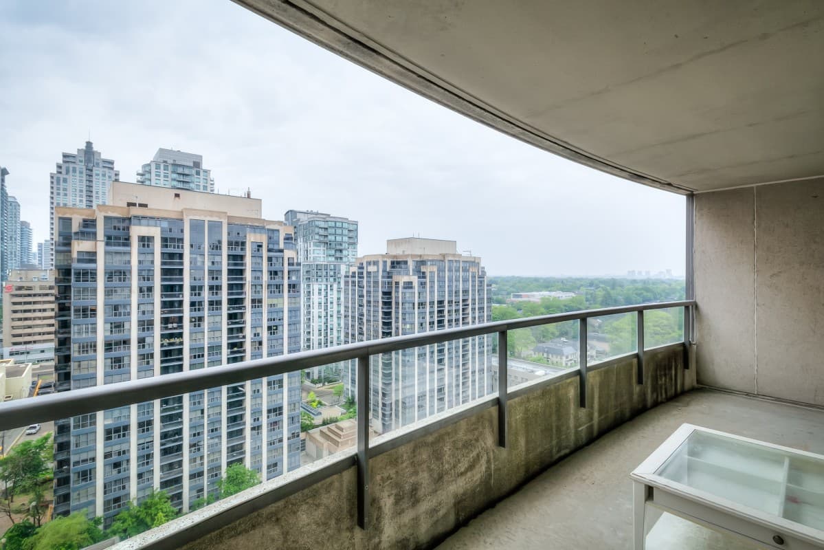 23 Hollywood Ave - 1803 - Photo 20
