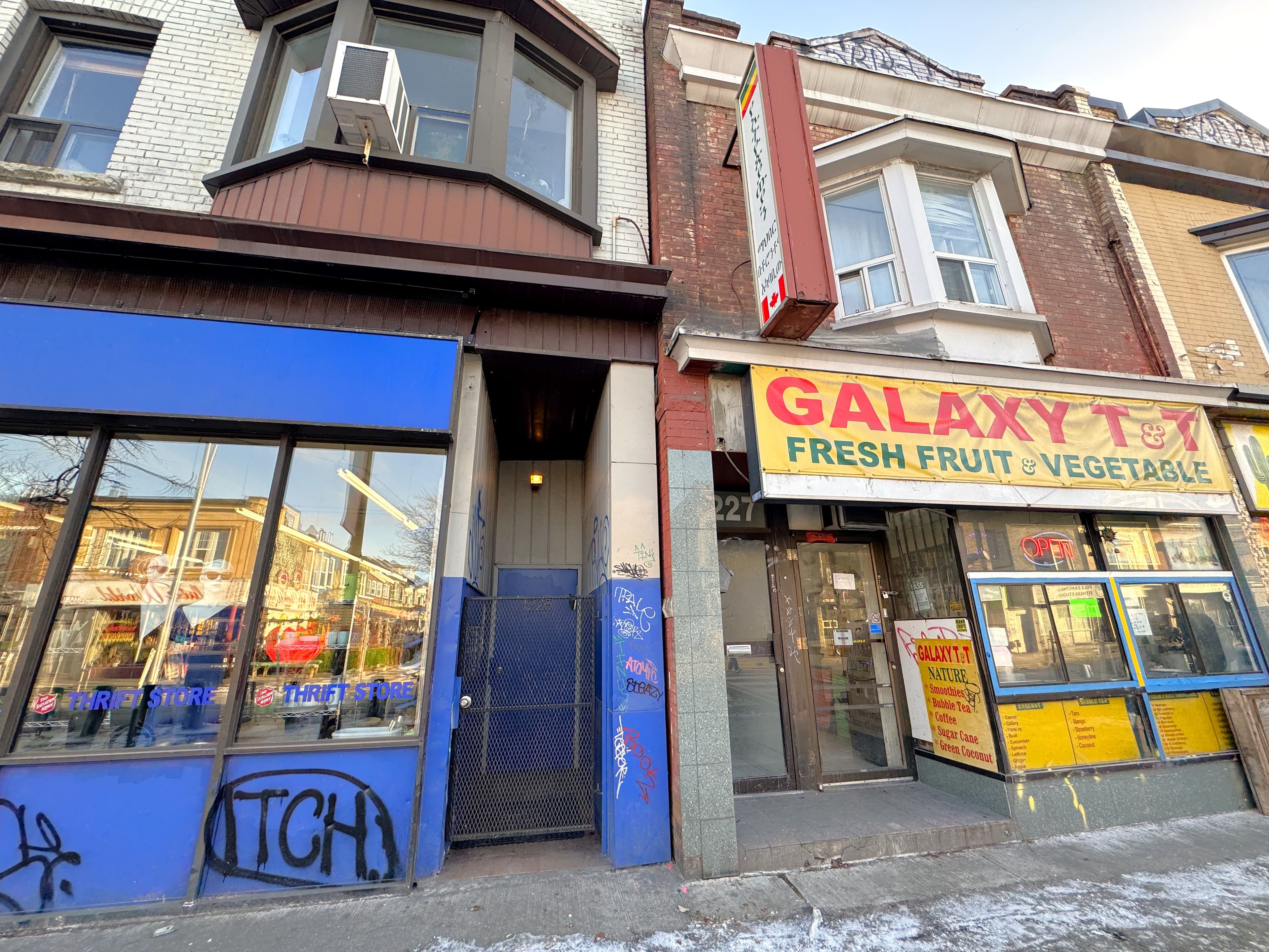 1225 Bloor S W - 8 - Photo 14