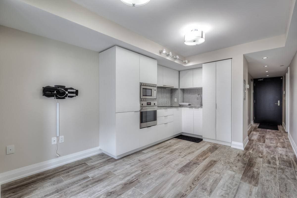 955 Bay St - 1714 - Photo 6