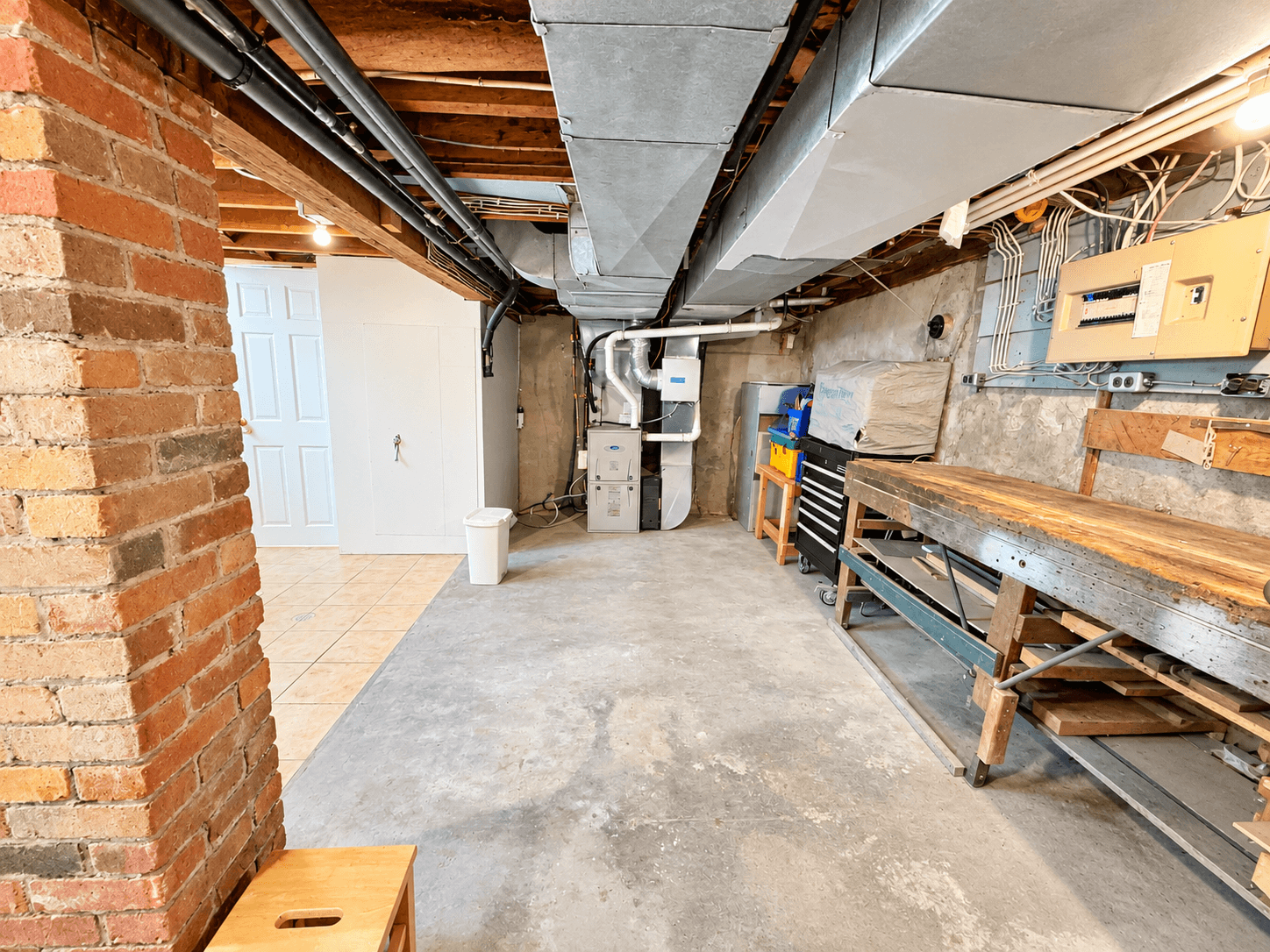 14 Brucedale St W - Photo 31