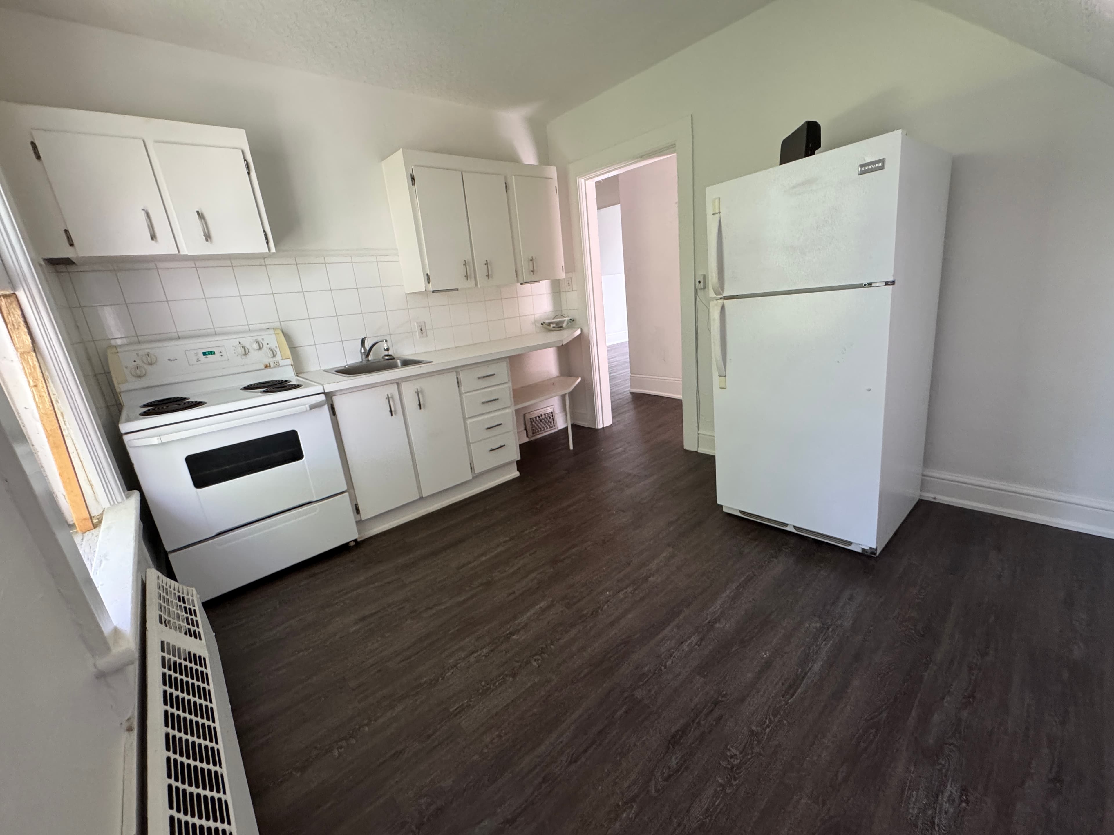 2-4 Peel St Barrie Ontario L4M3K8 - Photo 9