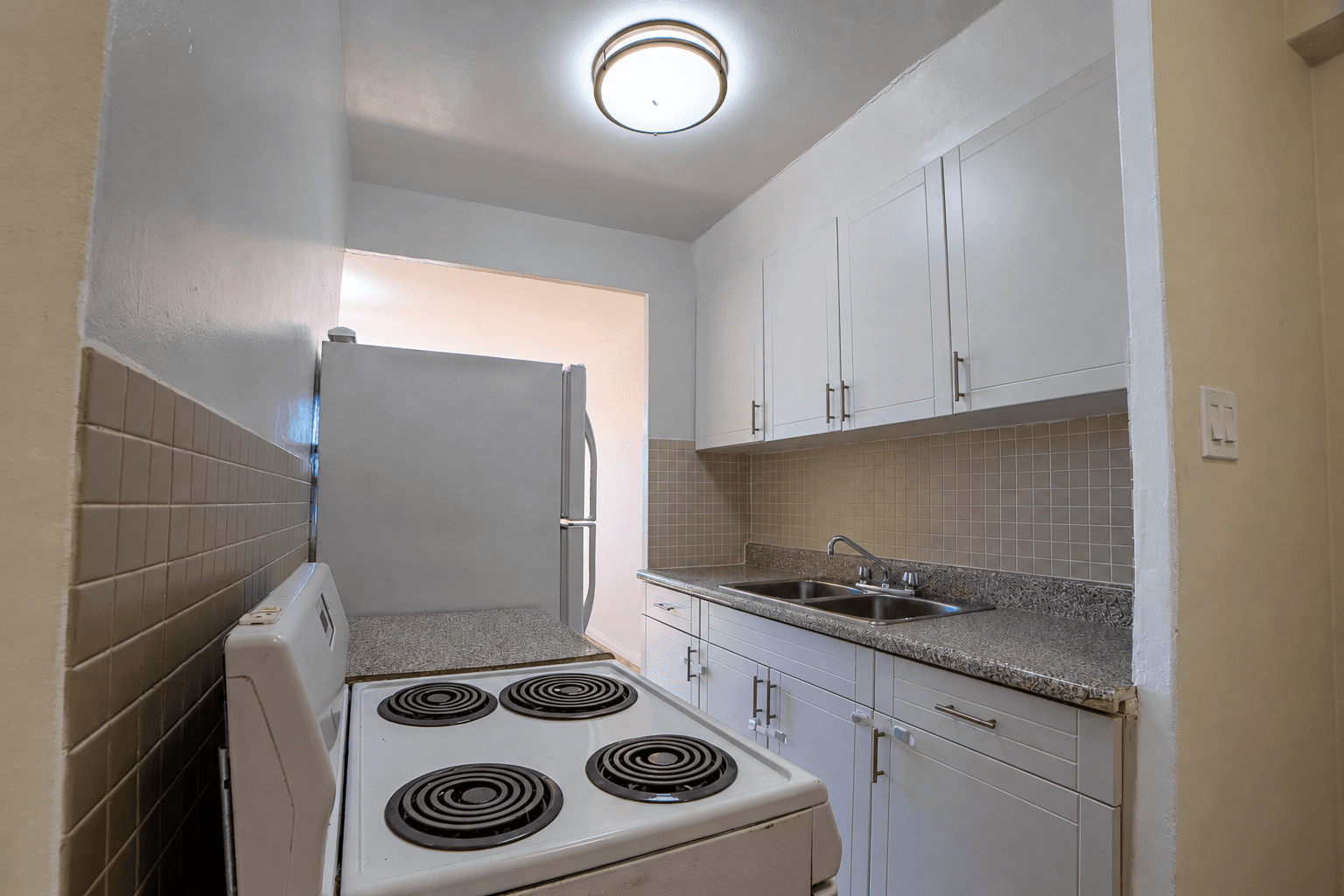 320 - Lakeshore Blvd W - Photo 10