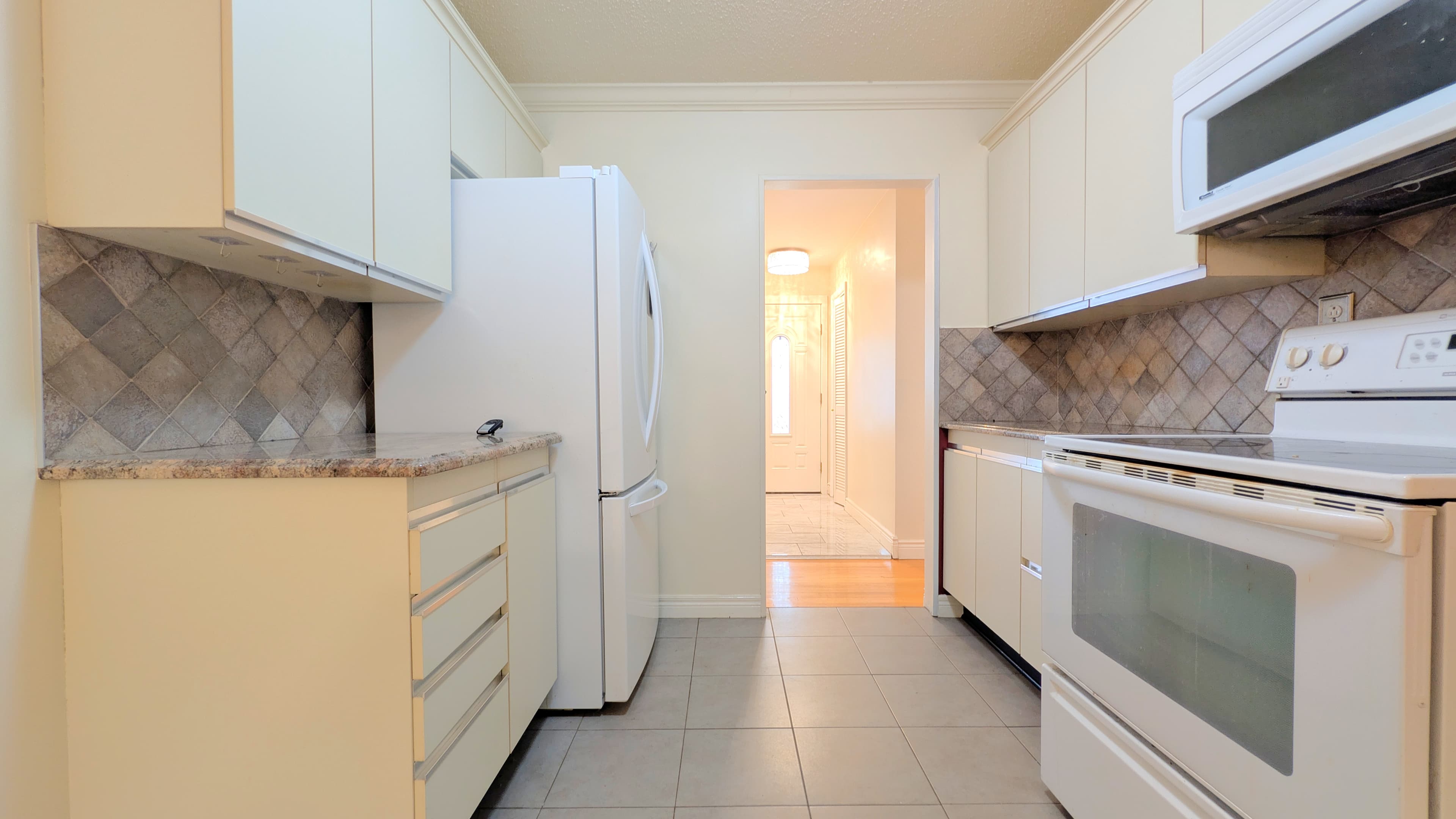 1275 Parkview - Main Level - Photo 6