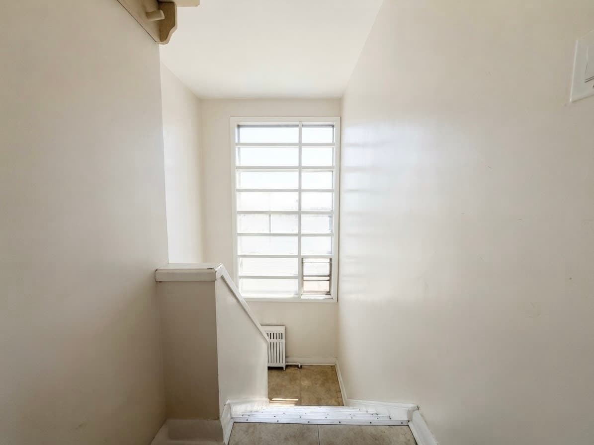 82 Lanark Ave - 2nd Floor - Photo 26