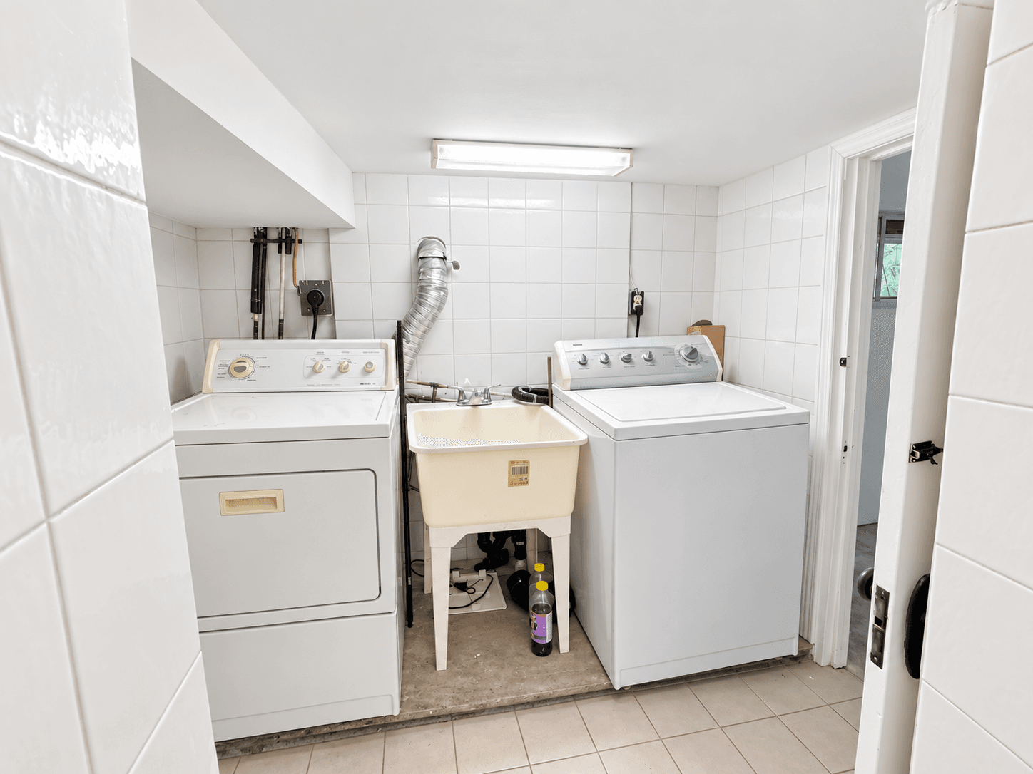 272 Stinson Cres - Basement - Photo 10
