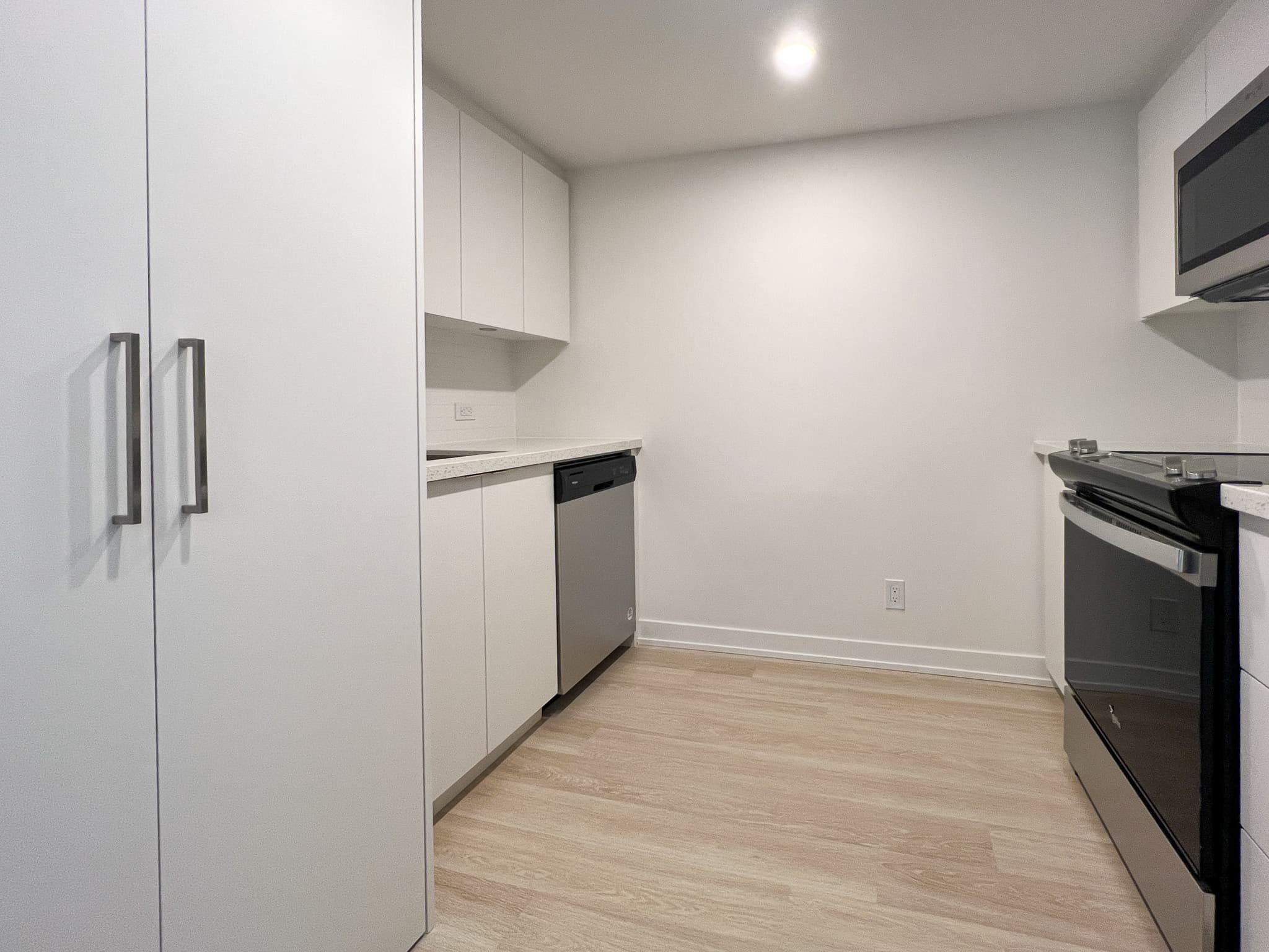 30 Tretti Way 407 Toronto ON M3H 0E3 - Photo 4