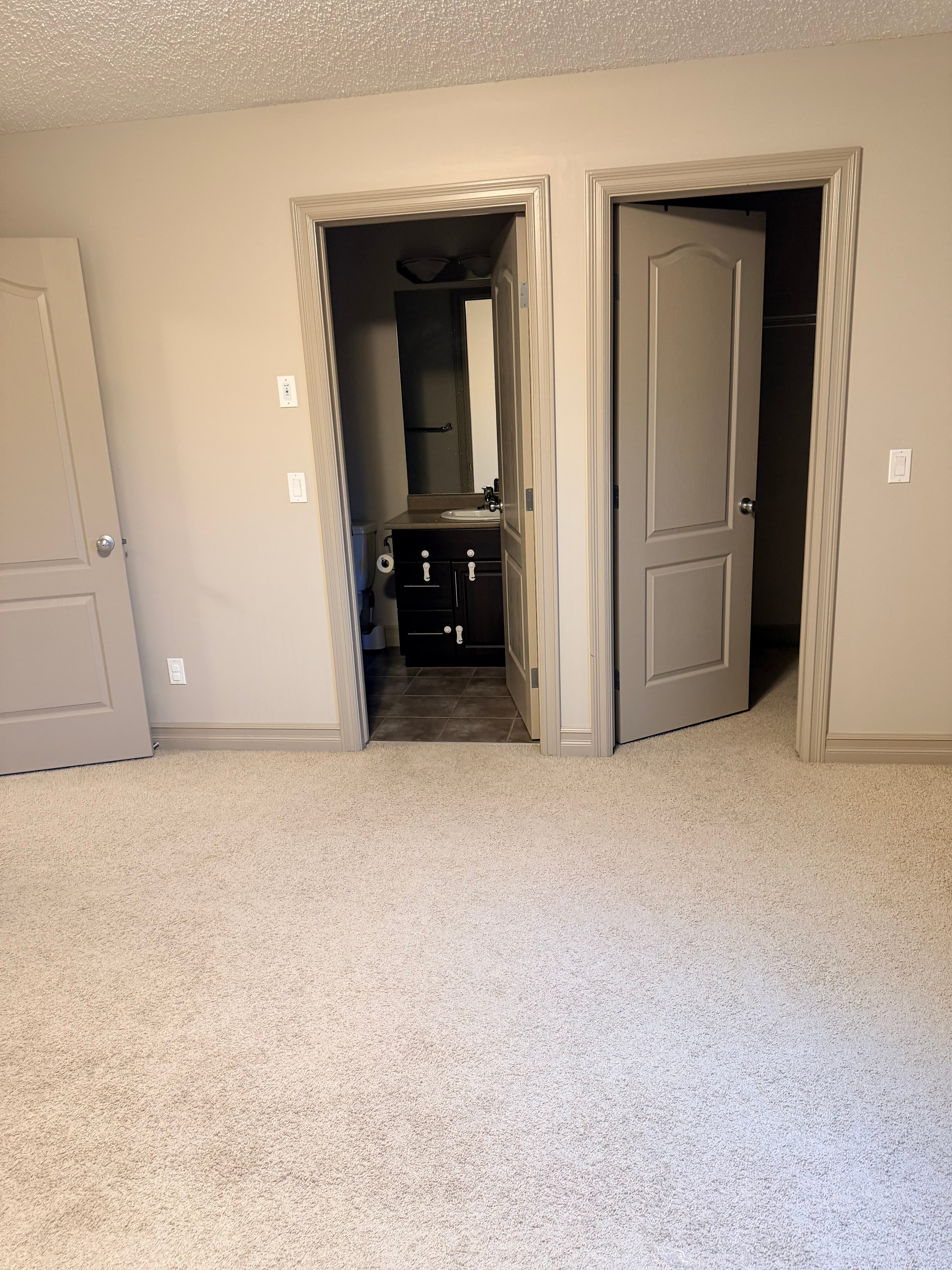 605 175a Street - Photo 13
