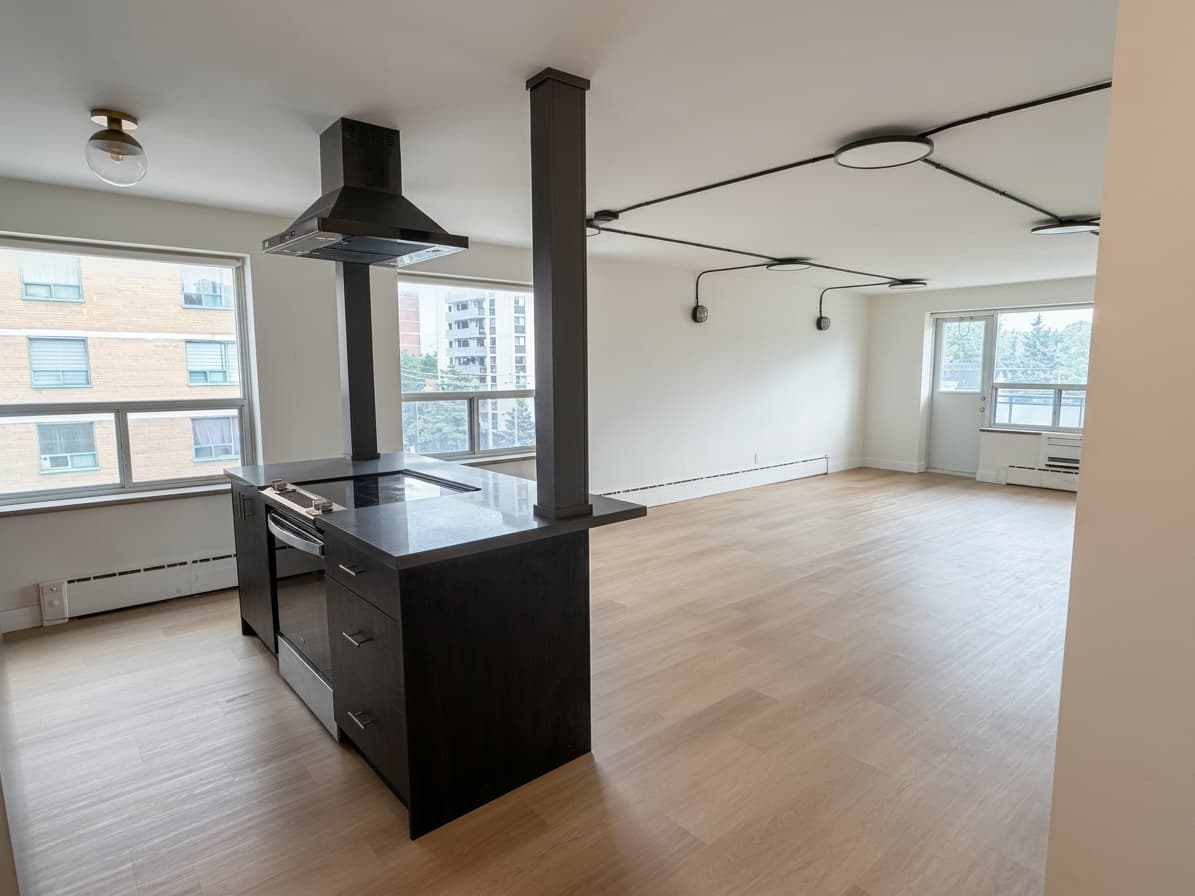 420 Eglinton Ave E - 502 - Photo 1