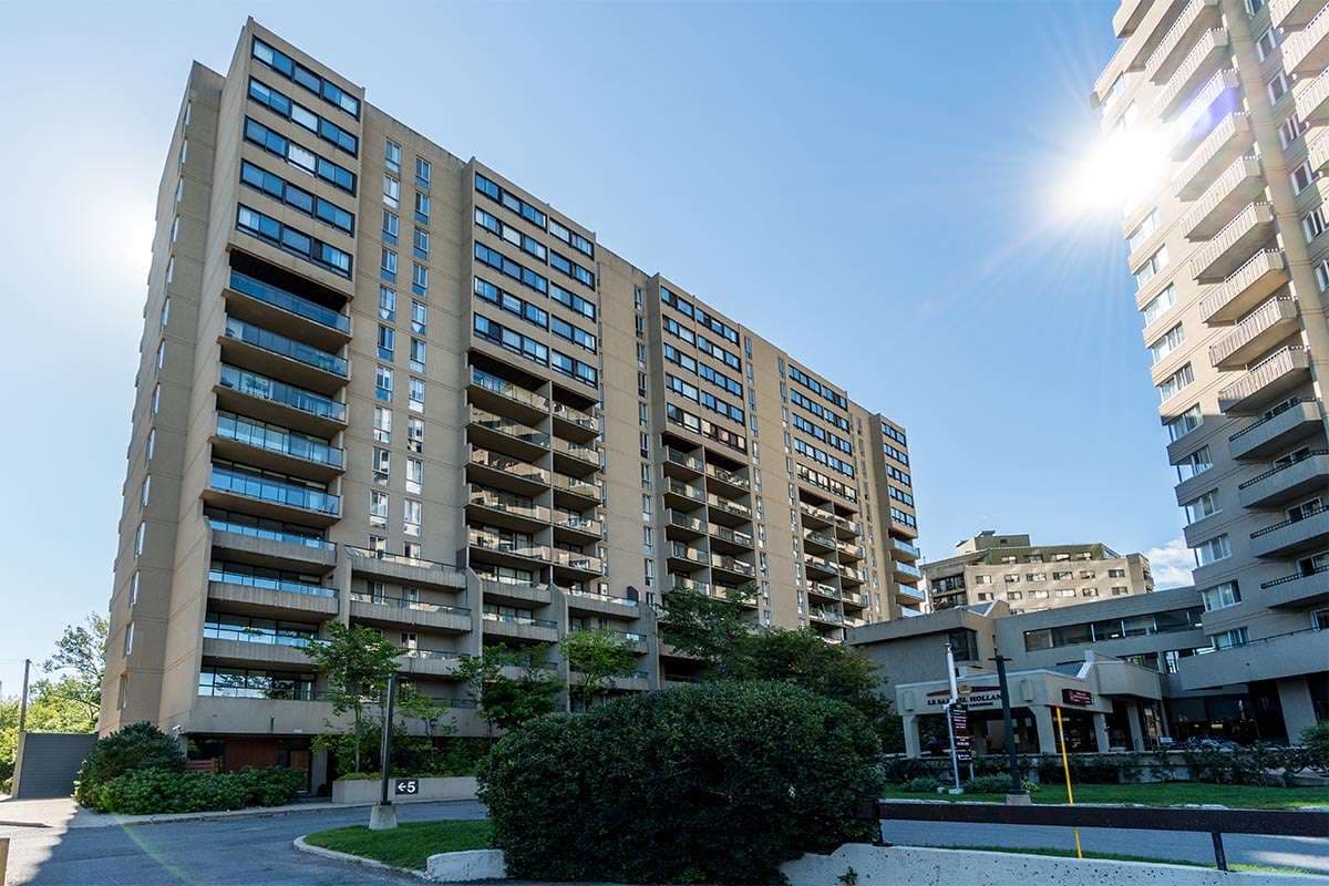 Samuel Holland Apartments — apartment/condo - Photo 3