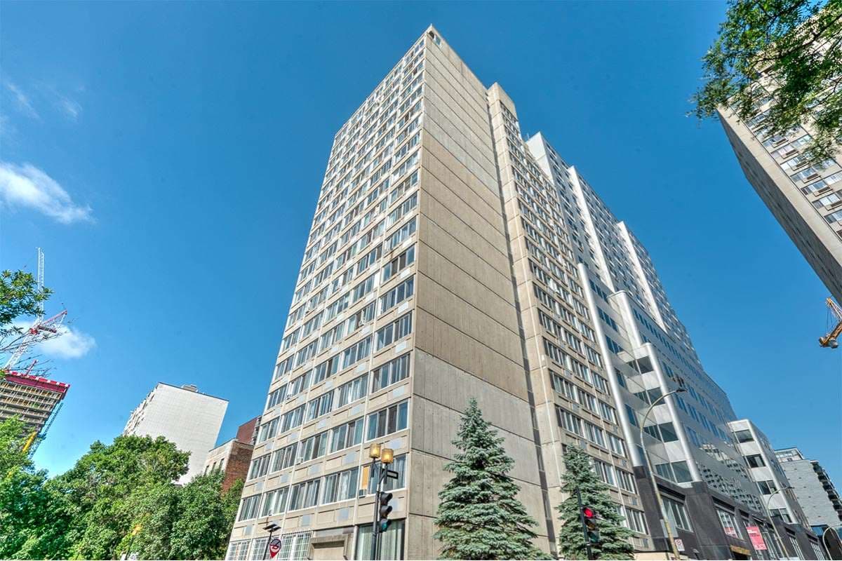 The 1350 Dufort Apartments - Photo 3
