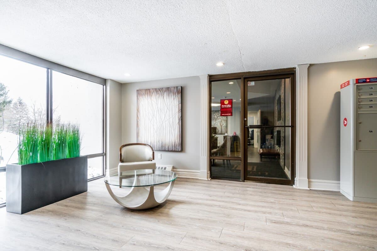 Highland Village — apartment/condo - Photo 8