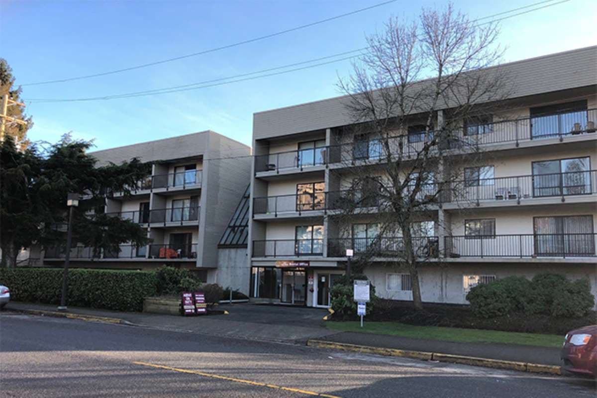Dolphin Square Apartments — apartment/condo - Photo 16