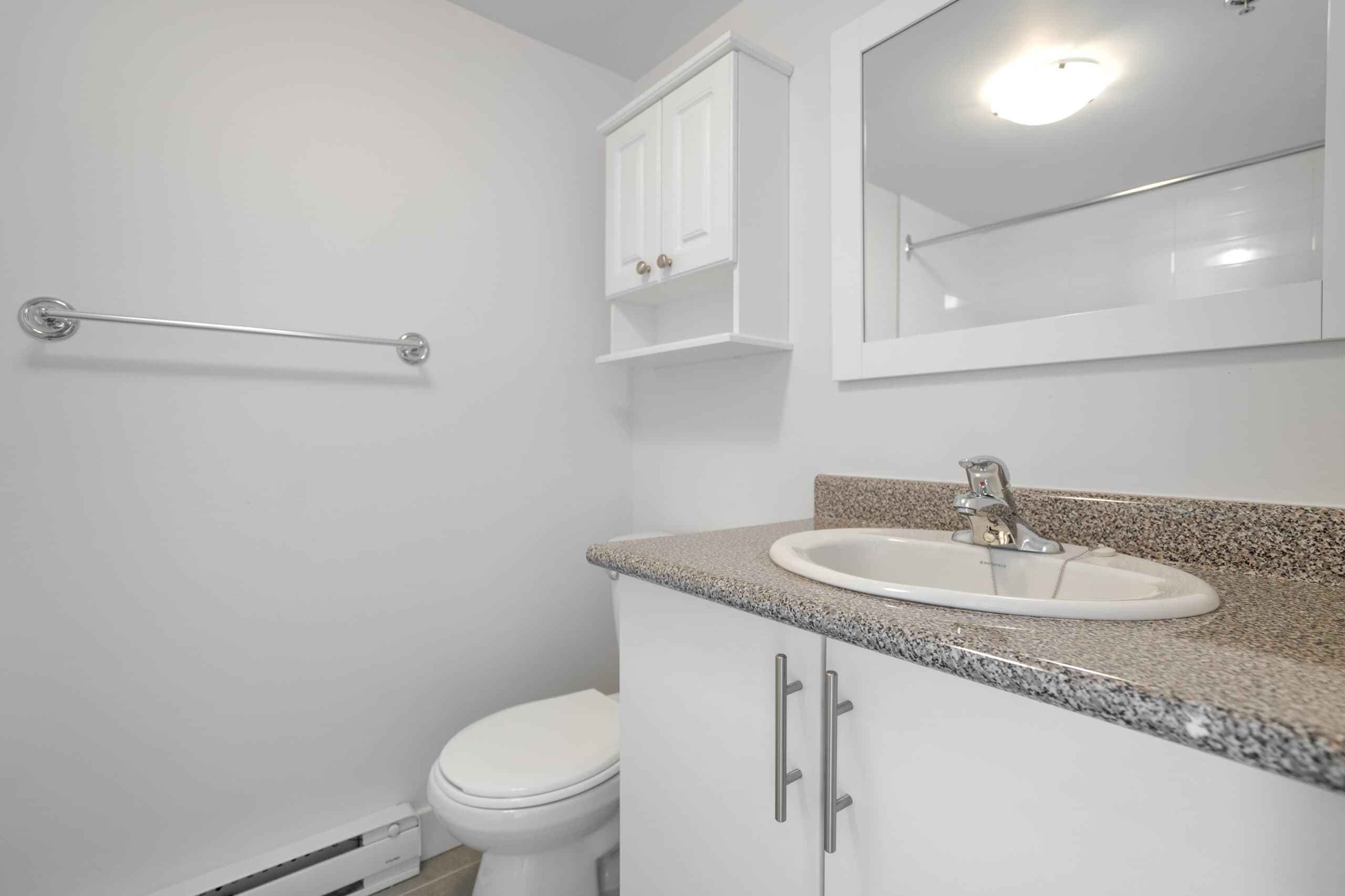 Red Top Tower Apartments — apartment/condo - Photo 4