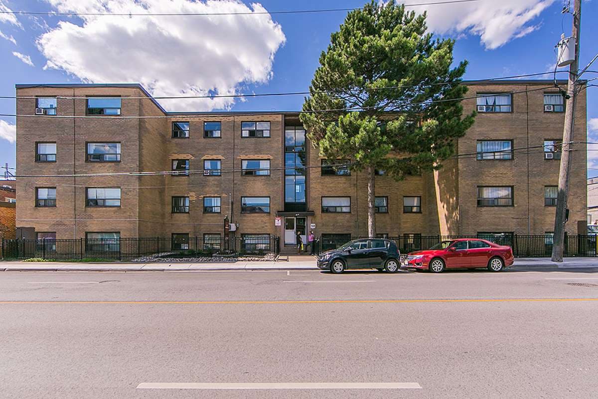 Islington Apartments — apartment/condo - Photo 3