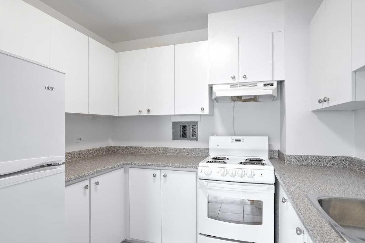 Cote-des-Neiges Apartments — apartment/condo - Photo 7